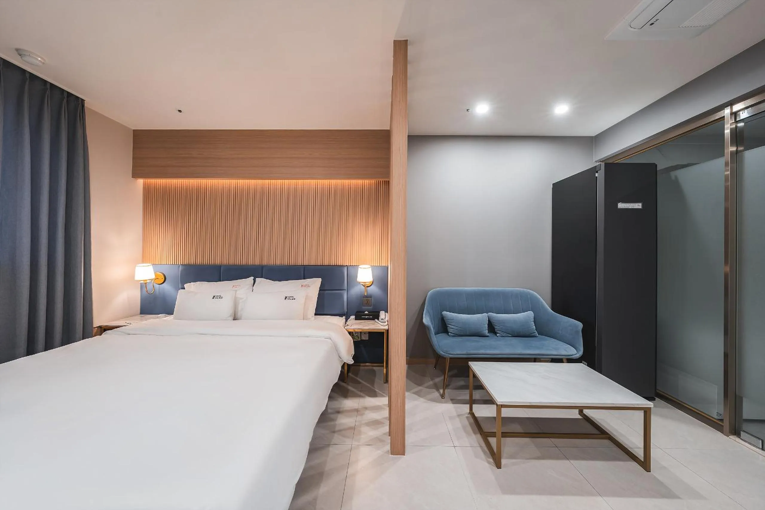 Bed in Hotel Palace Gyeongju