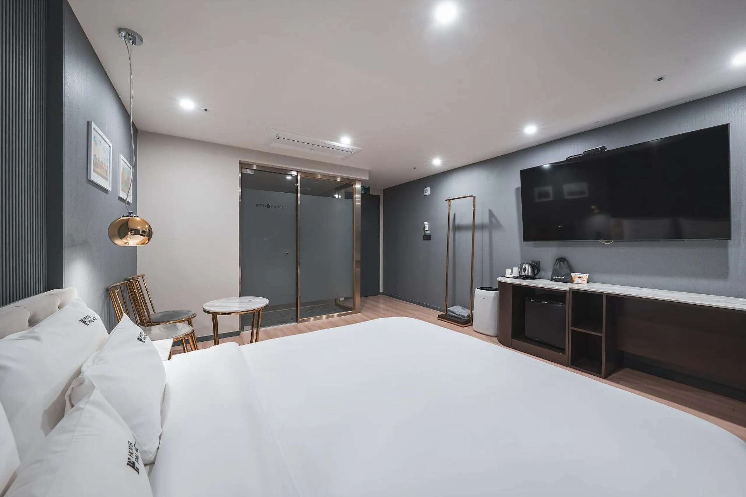 Bed in Hotel Palace Gyeongju