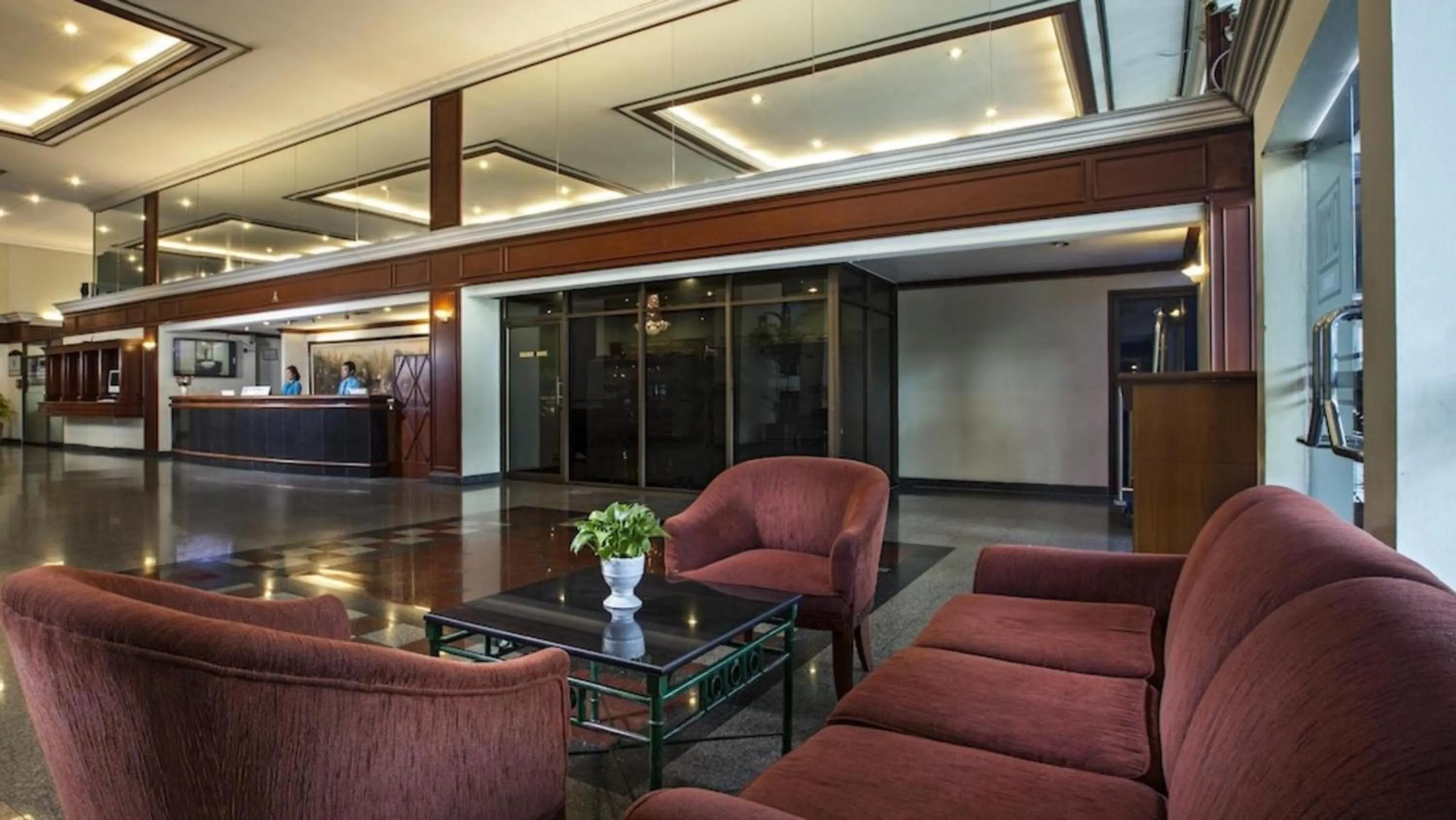 Lobby or reception in Omni Tower Cozy Apartments by Direct Rooms