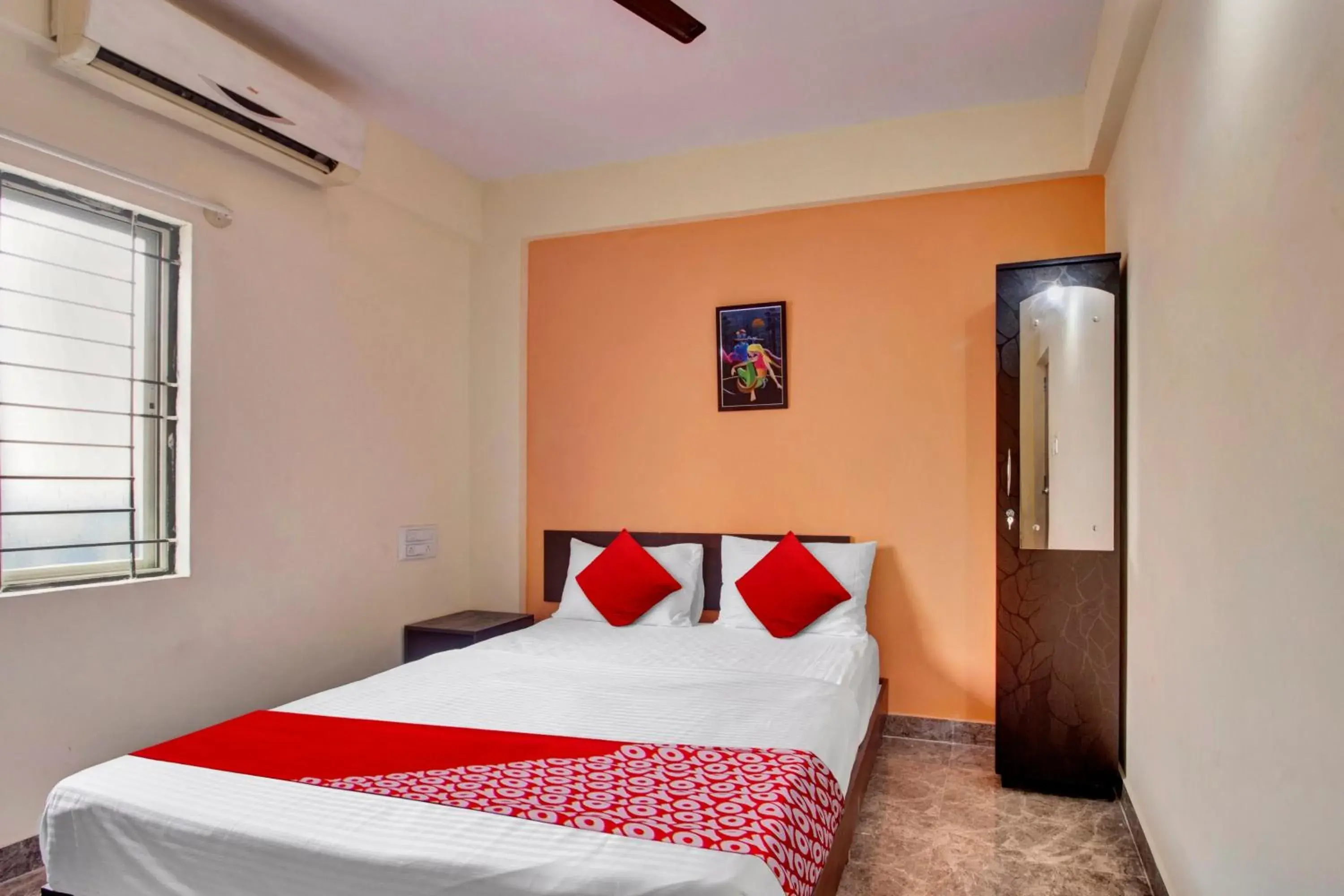 Standard Double Room - single occupancy in Hotel O PALMS INN ROOMS Standard Double Room - single occupancy in Hotel O PALMS INN ROOMS