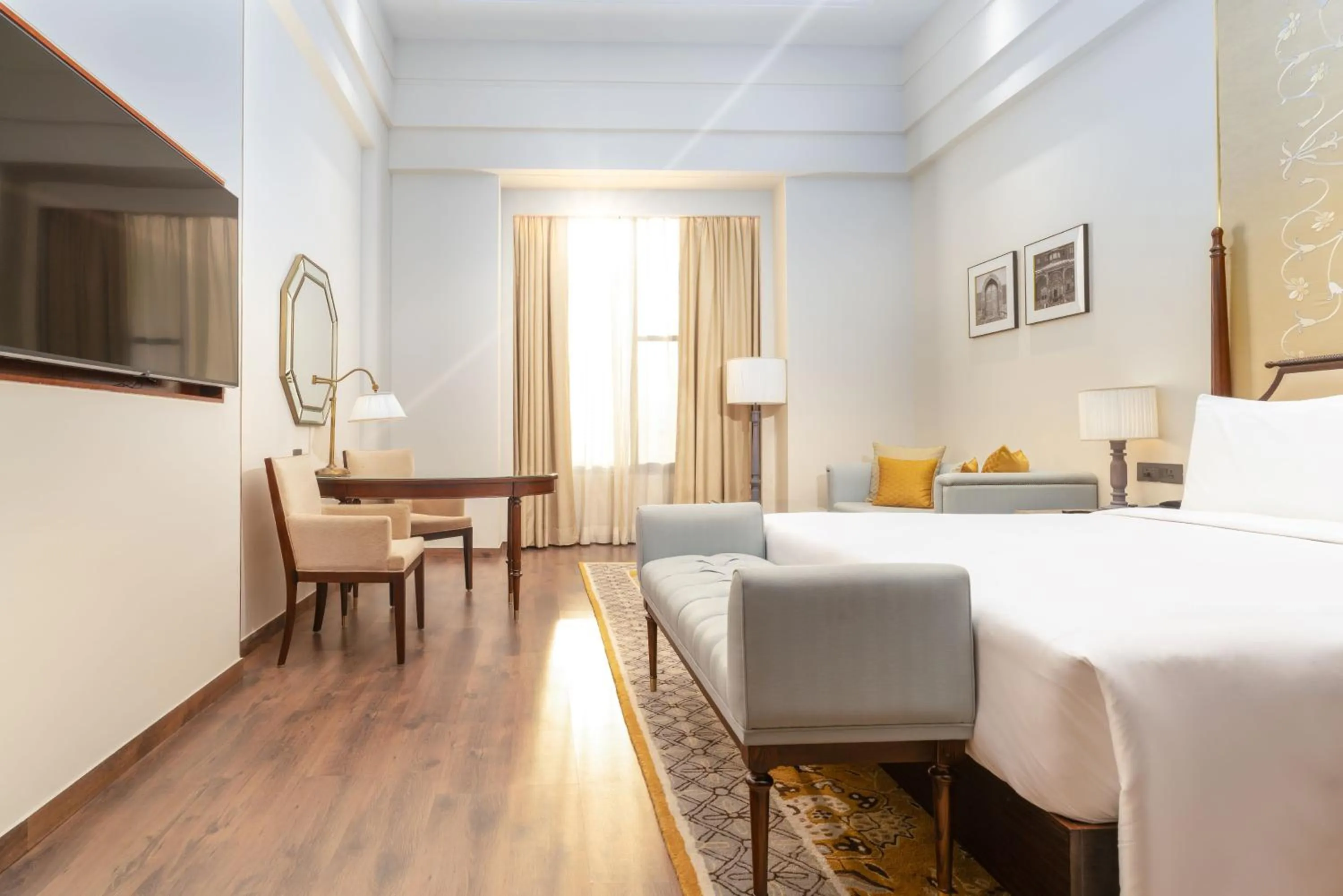 Bed in Radisson Collection Hotel & Spa, Riverfront Srinagar