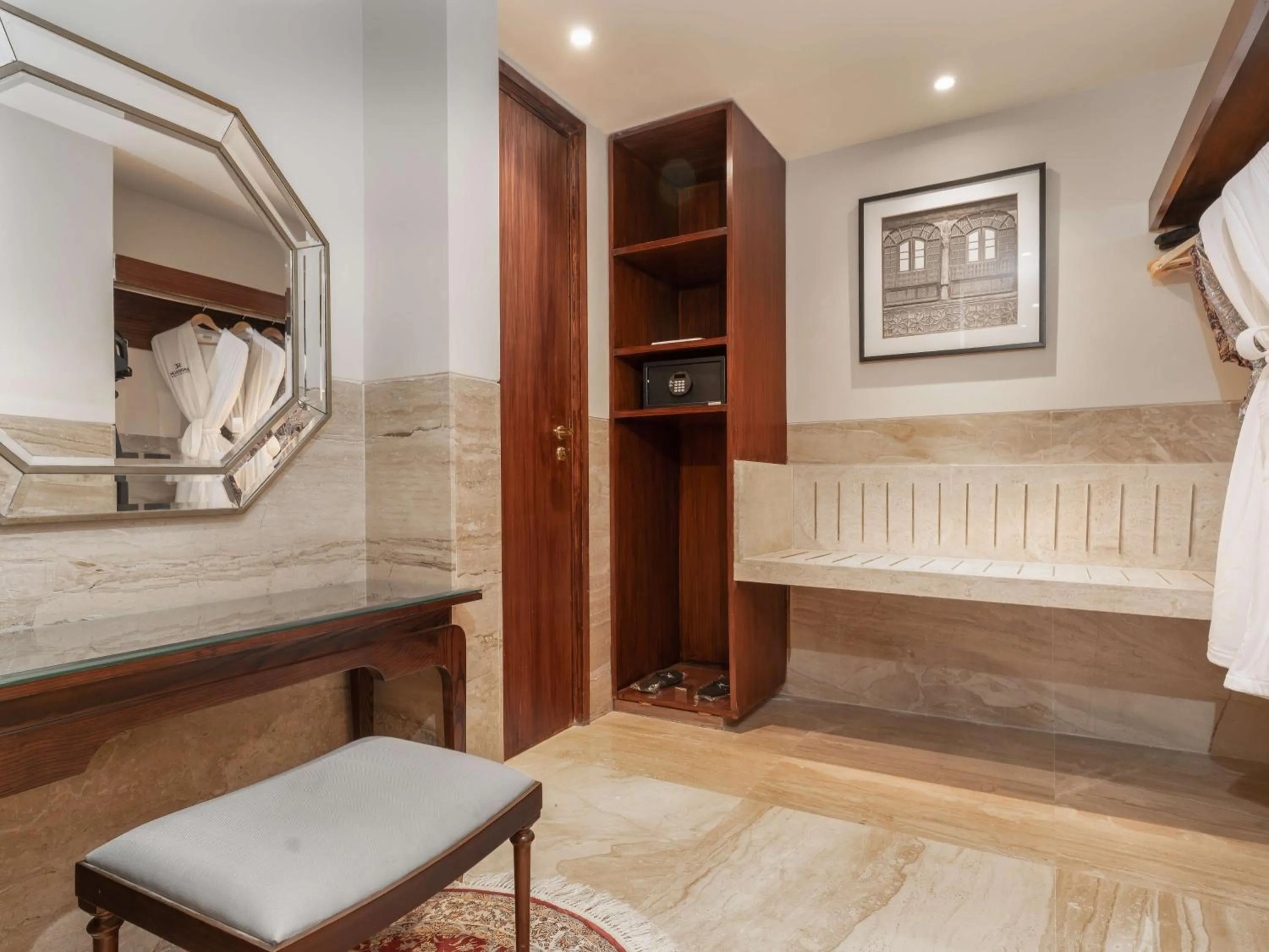 Bathroom, Bed in Radisson Collection Hotel & Spa, Riverfront Srinagar