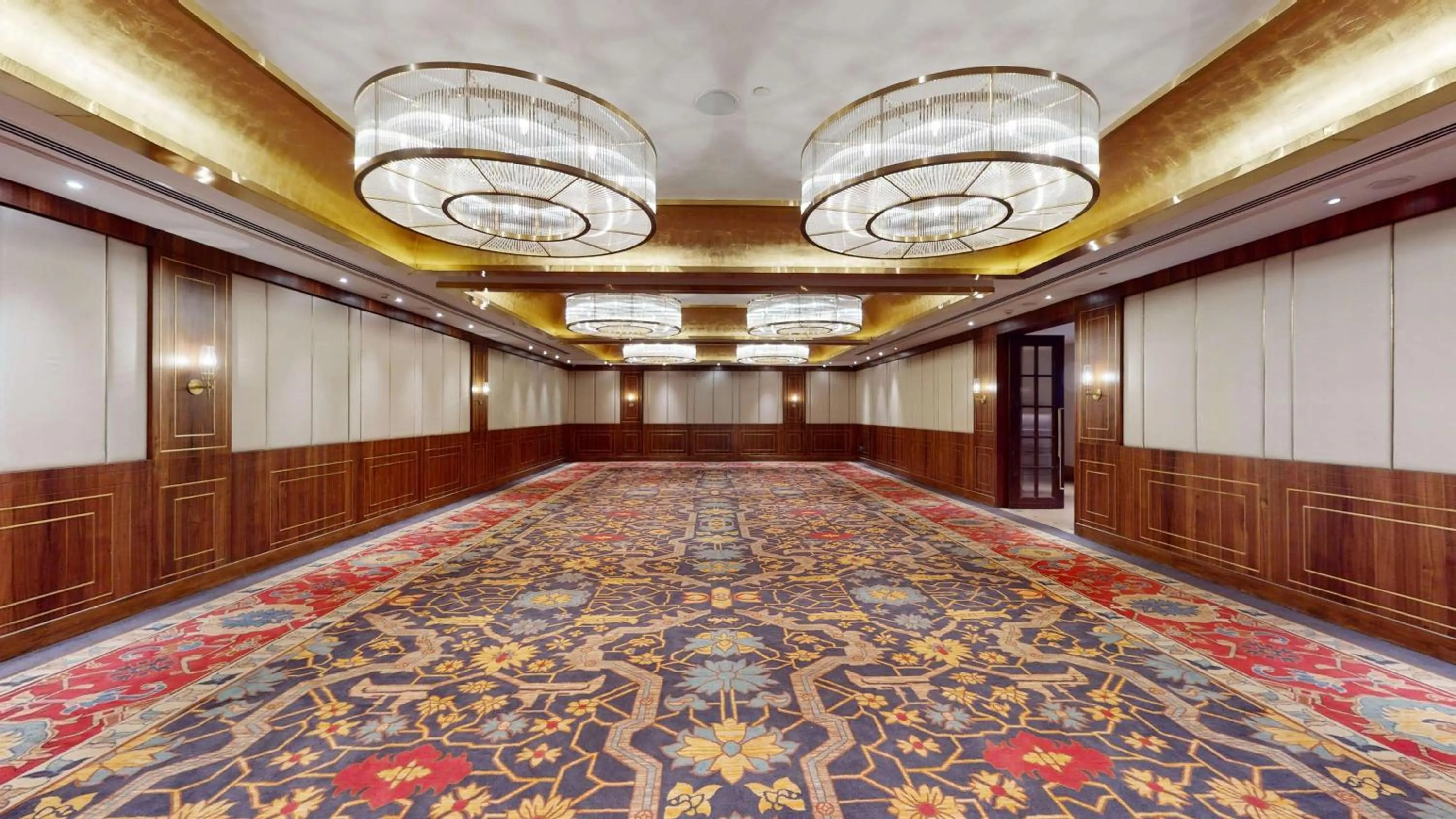 Banquet/Function facilities in Radisson Collection Hotel & Spa, Riverfront Srinagar