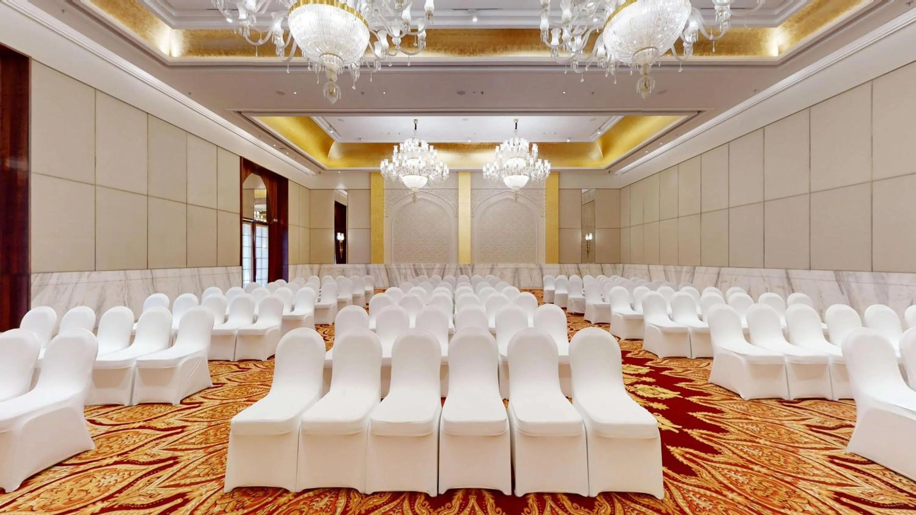 Banquet/Function facilities in Radisson Collection Hotel & Spa, Riverfront Srinagar