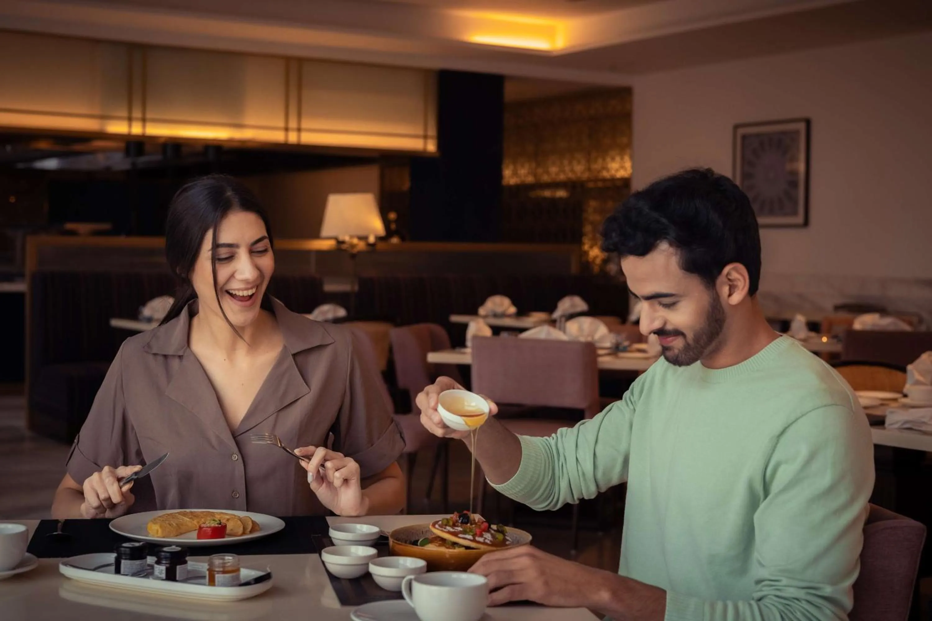 Restaurant/places to eat in Radisson Collection Hotel & Spa, Riverfront Srinagar