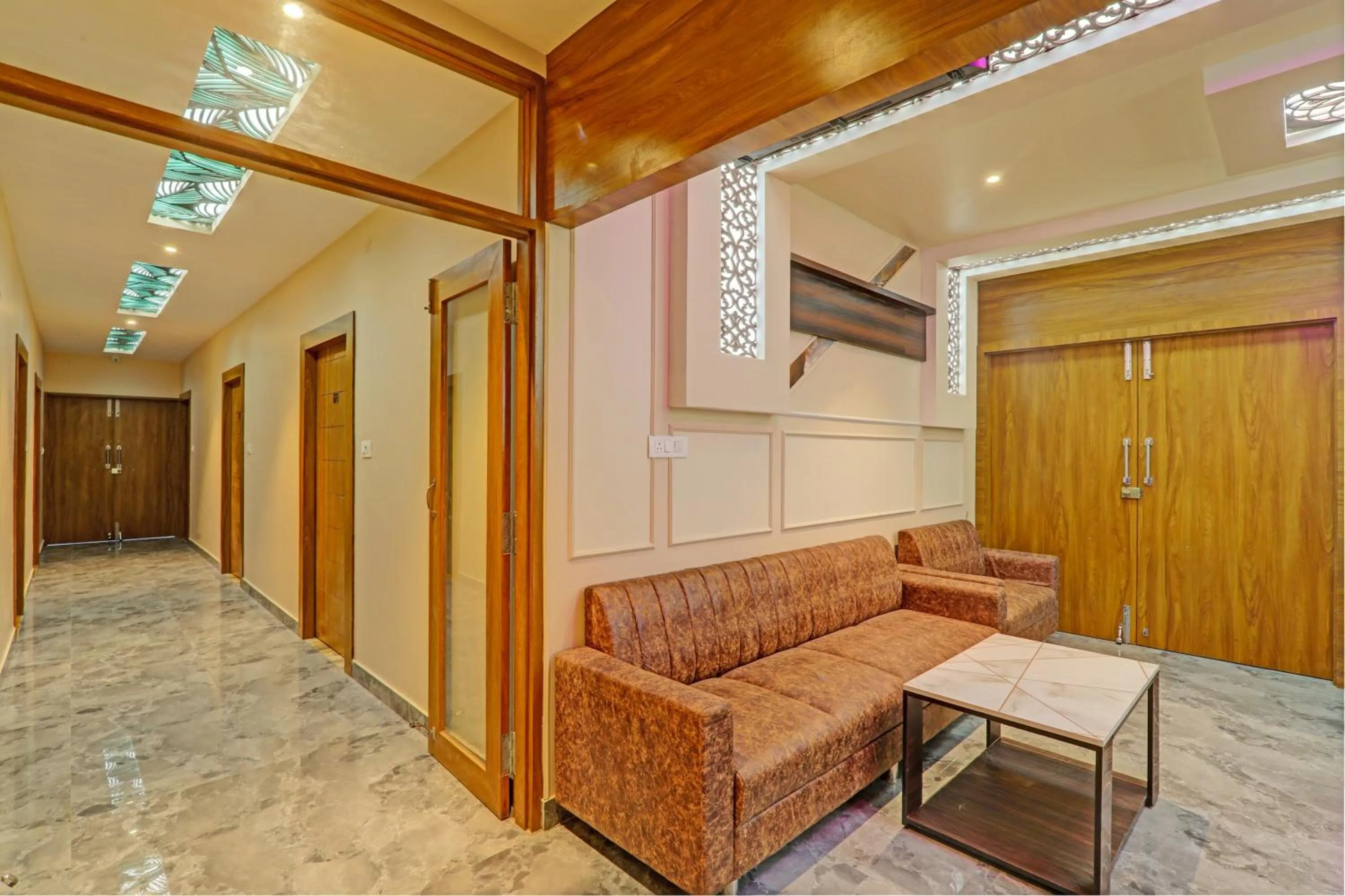 Lobby or reception in Hotel O Royal Regency Palace