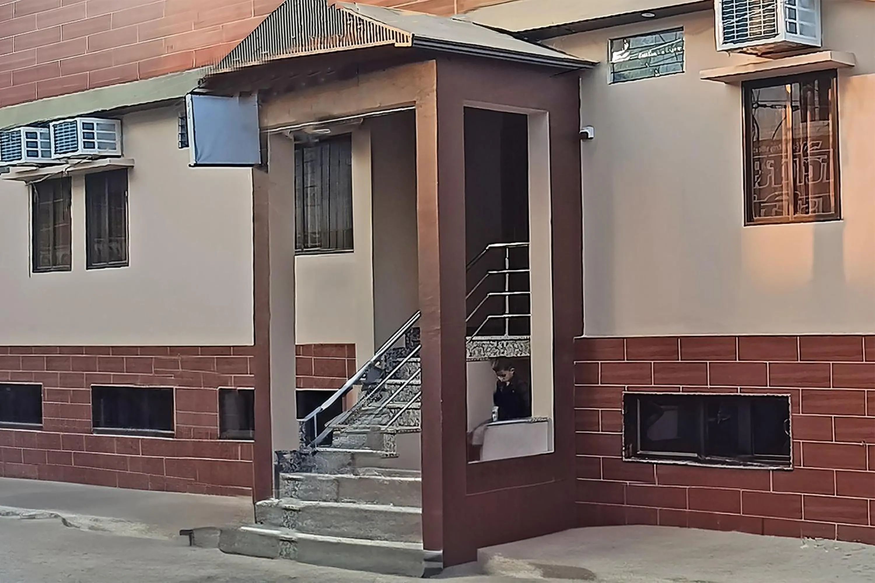 Facade/entrance in Hotel O Royal Regency Palace