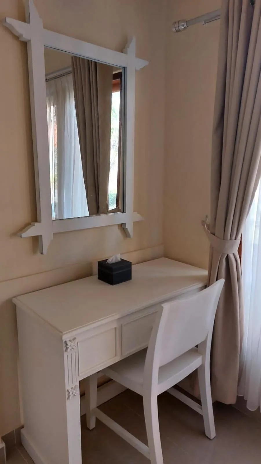 hair dresser in Grand Melka Hotel