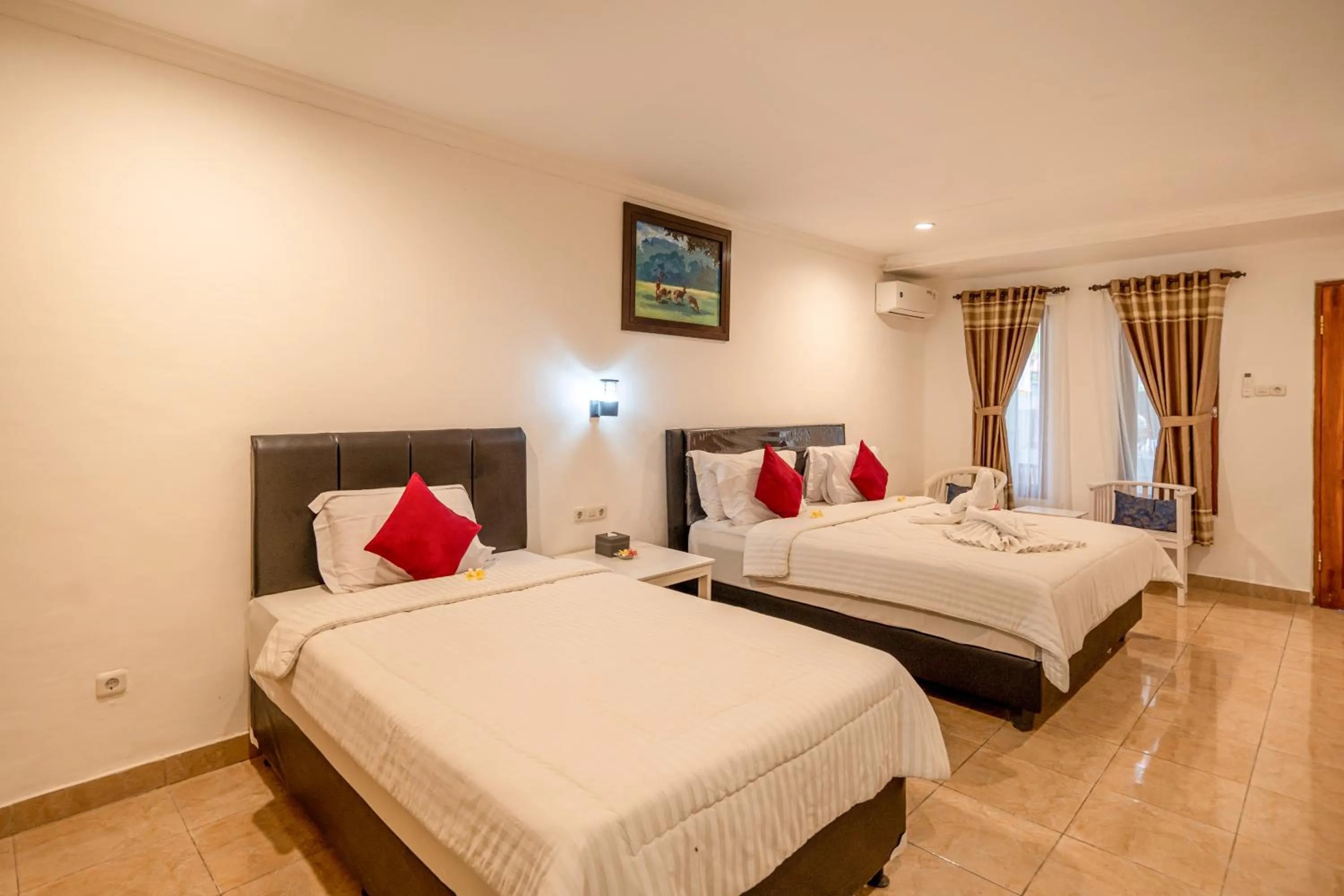 Bedroom, Bed in Grand Melka Hotel