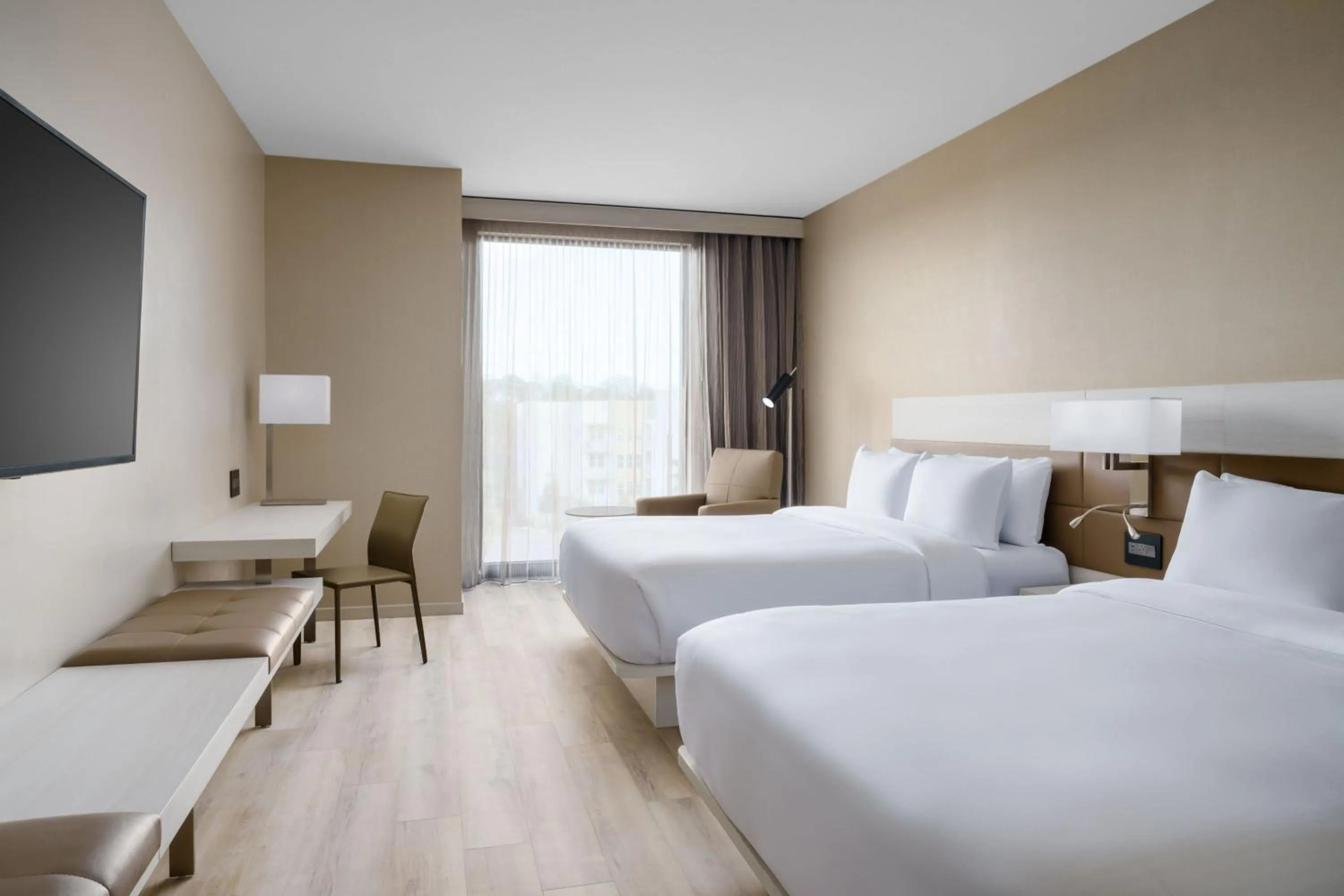 Photo of the whole room, Bed in AC Hotel by Marriott Jacksonville St Johns Town Center