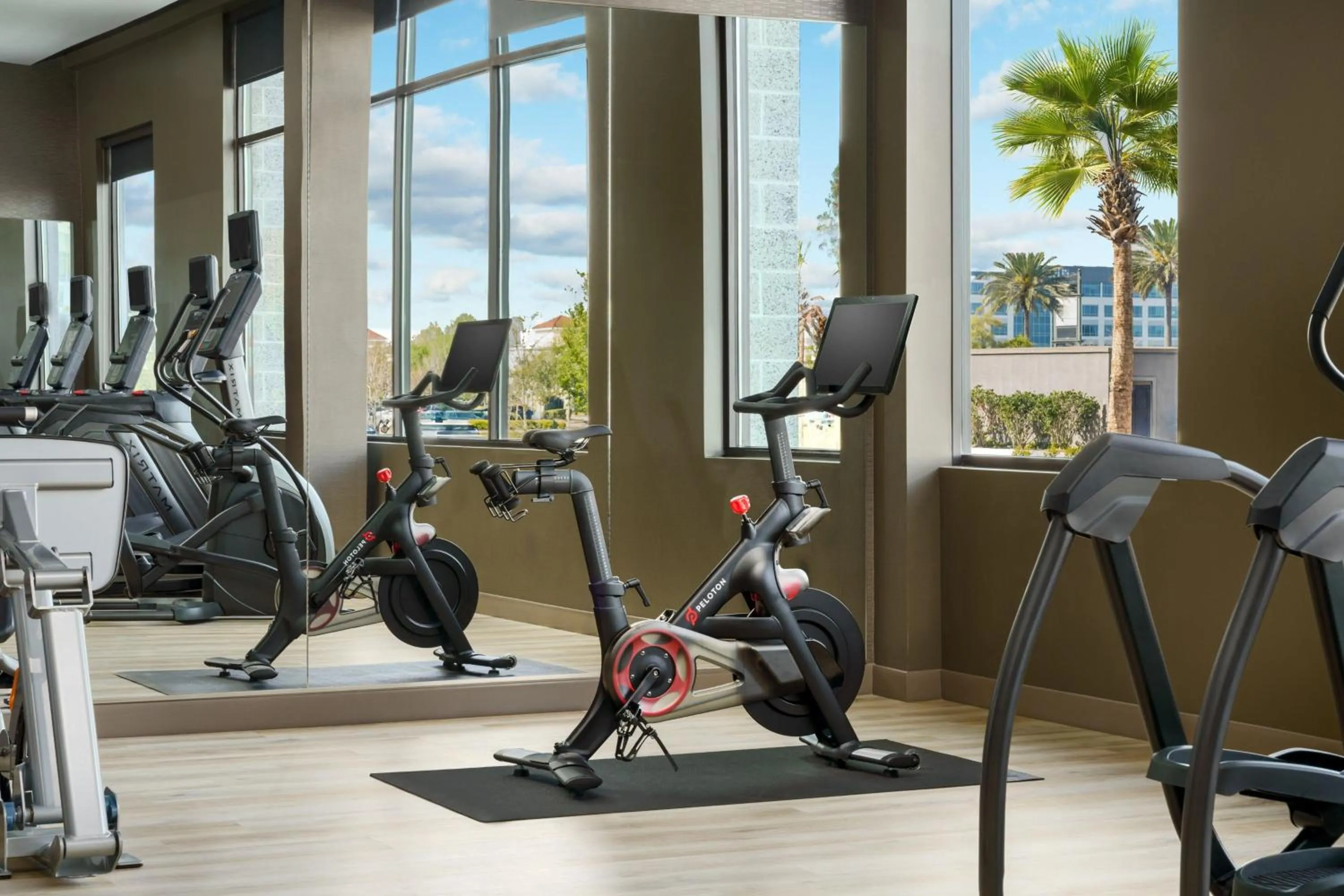 Fitness centre/facilities in AC Hotel by Marriott Jacksonville St Johns Town Center