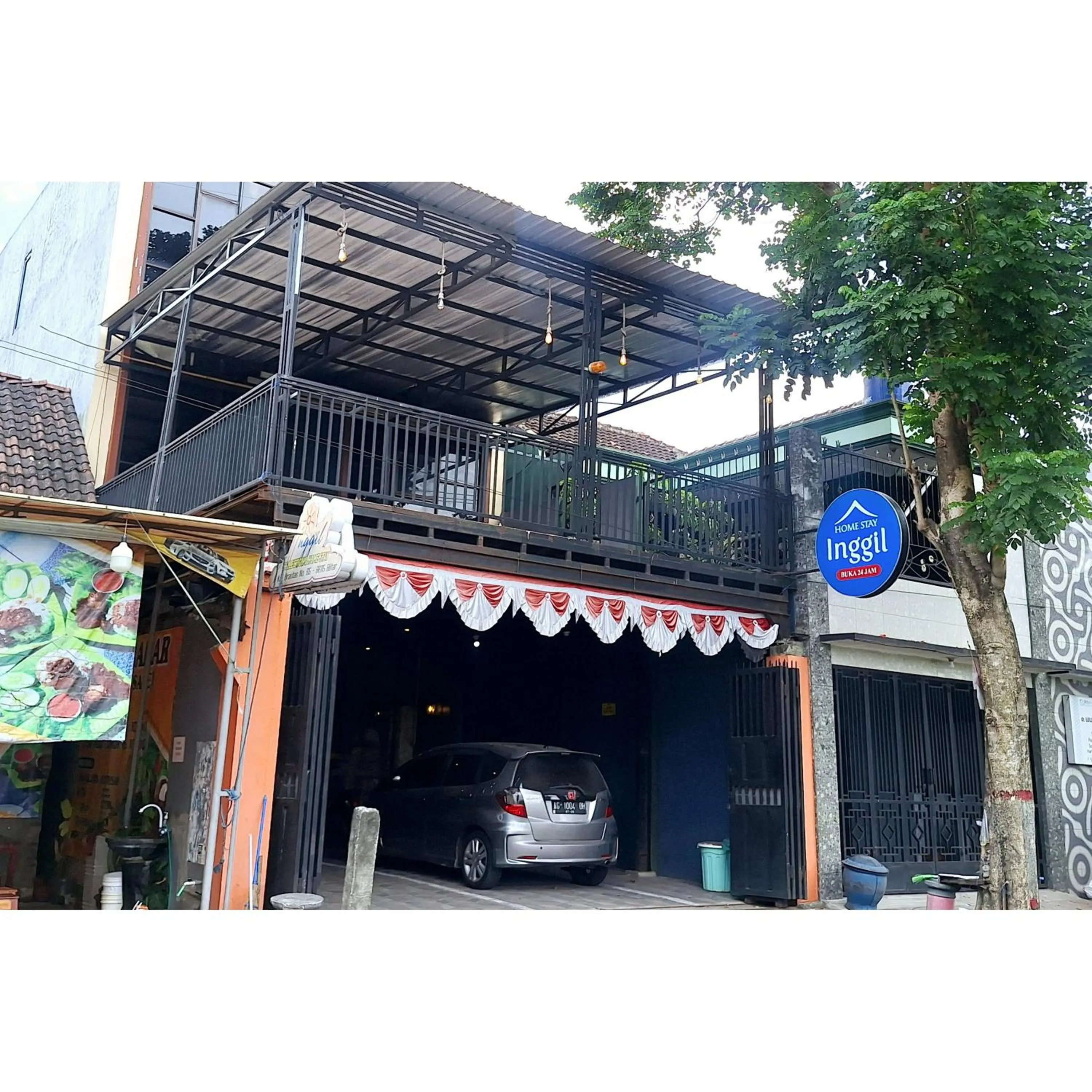 Facade/entrance in Home Inggil RedPartner