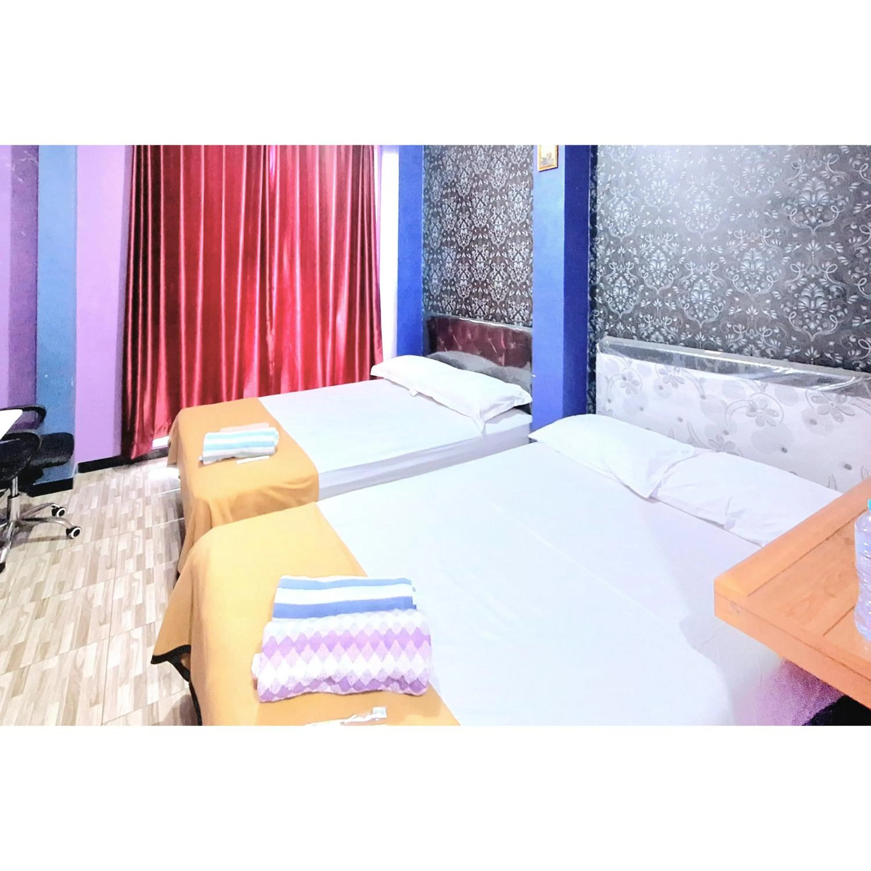 Bedroom, Bed in Home Inggil RedPartner