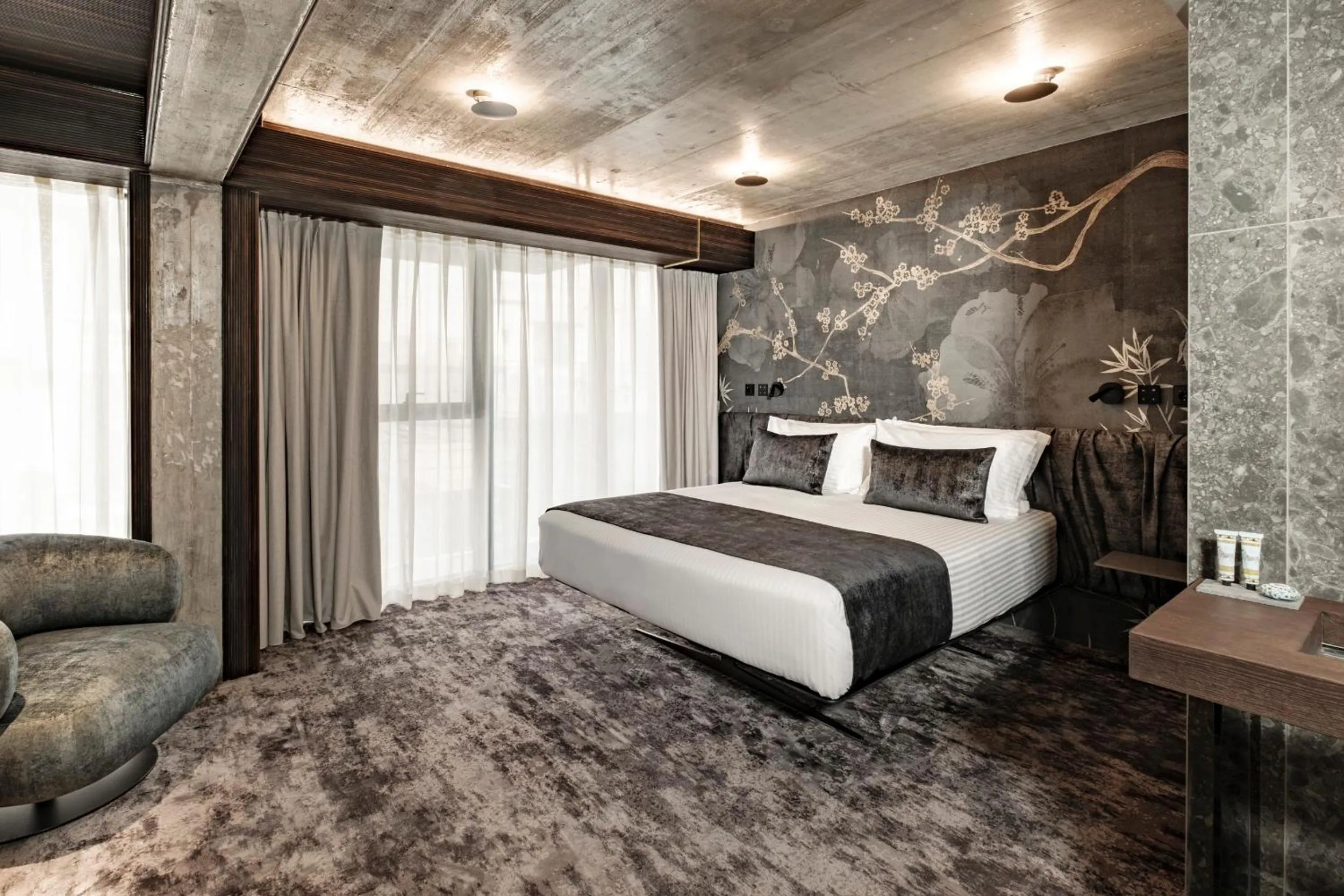 Photo of the whole room, Bed in Fitch Hotel