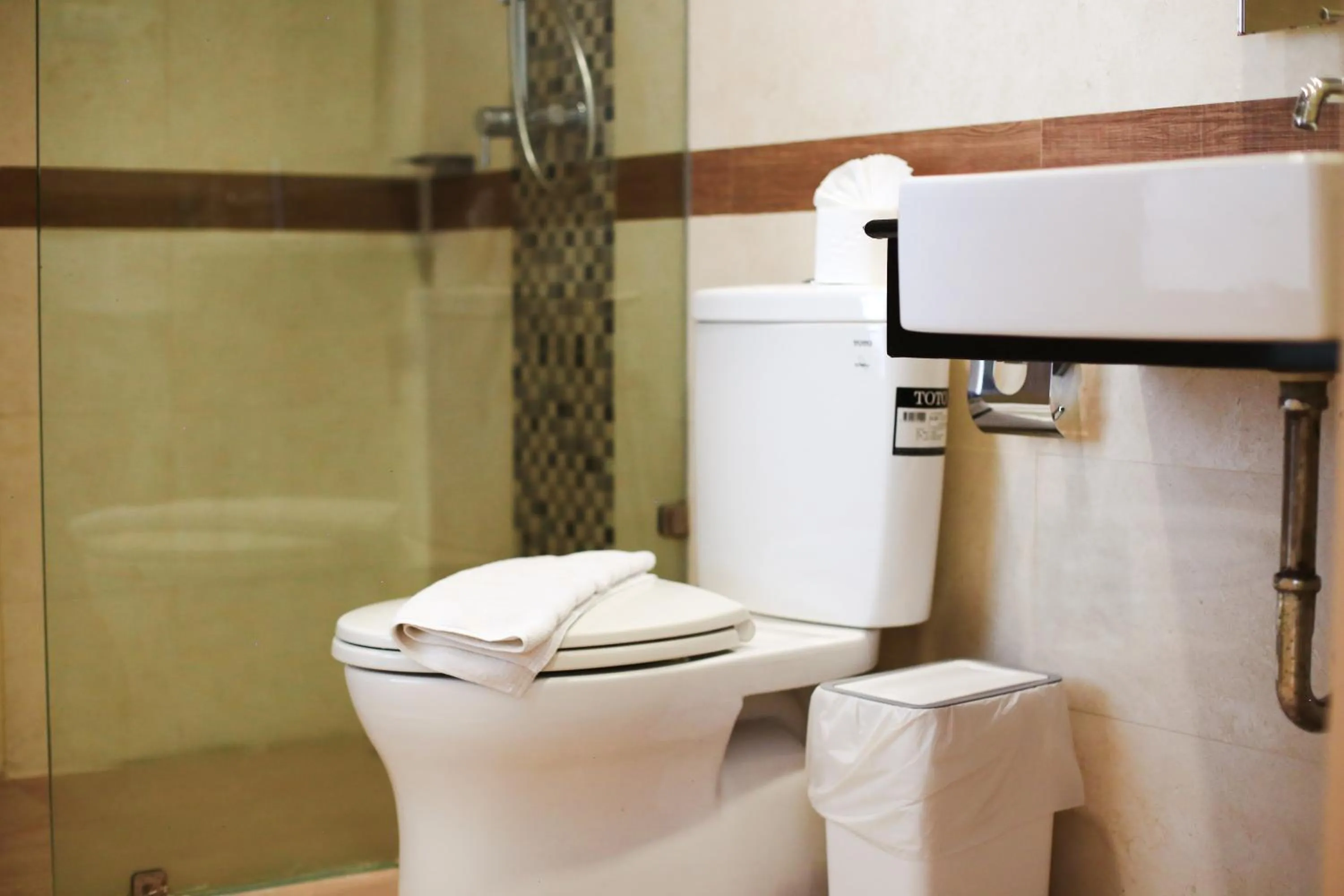 Toilet in Di Yana Patong