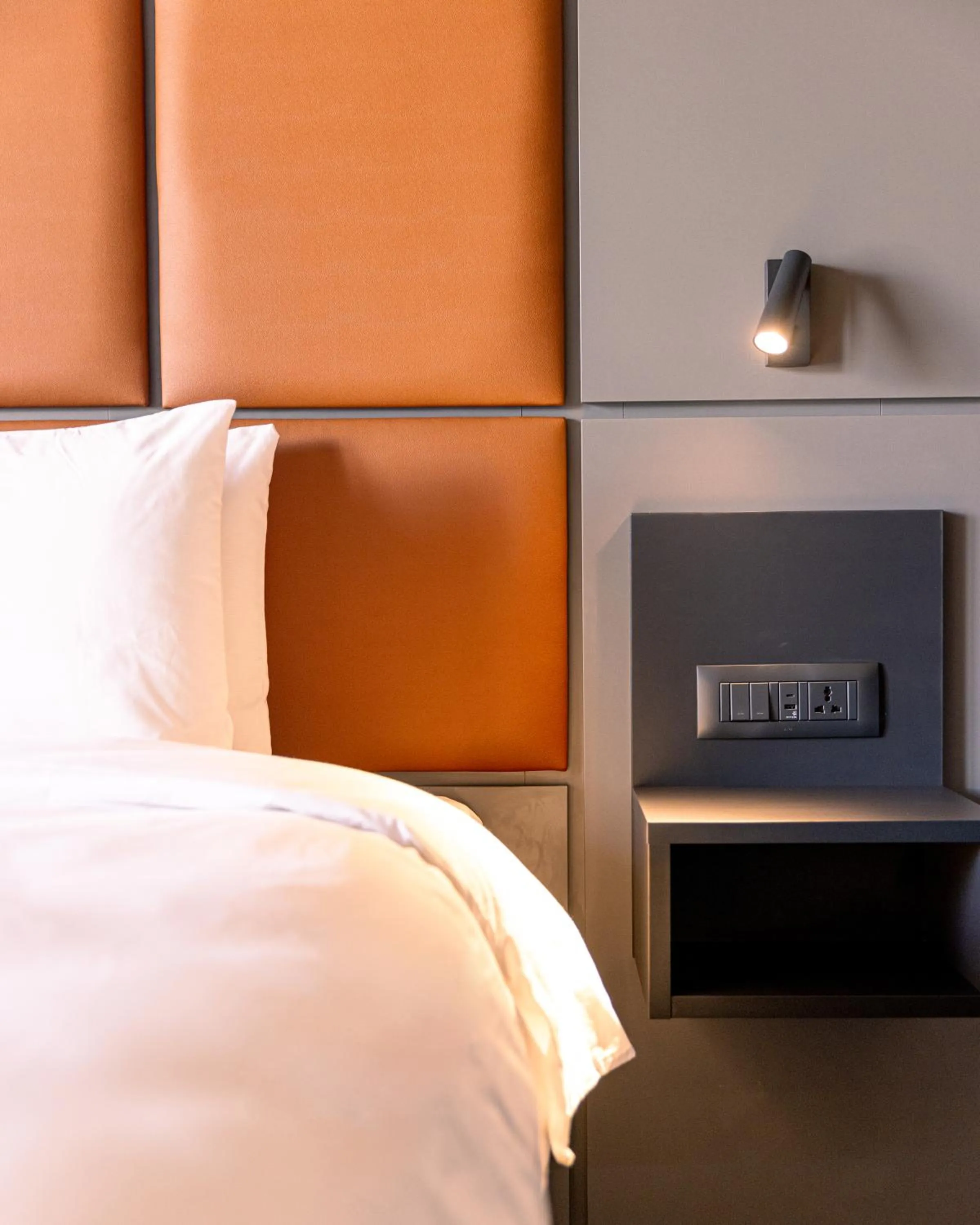 Decorative detail, Bed in The Londoner Hotel St. Julian's