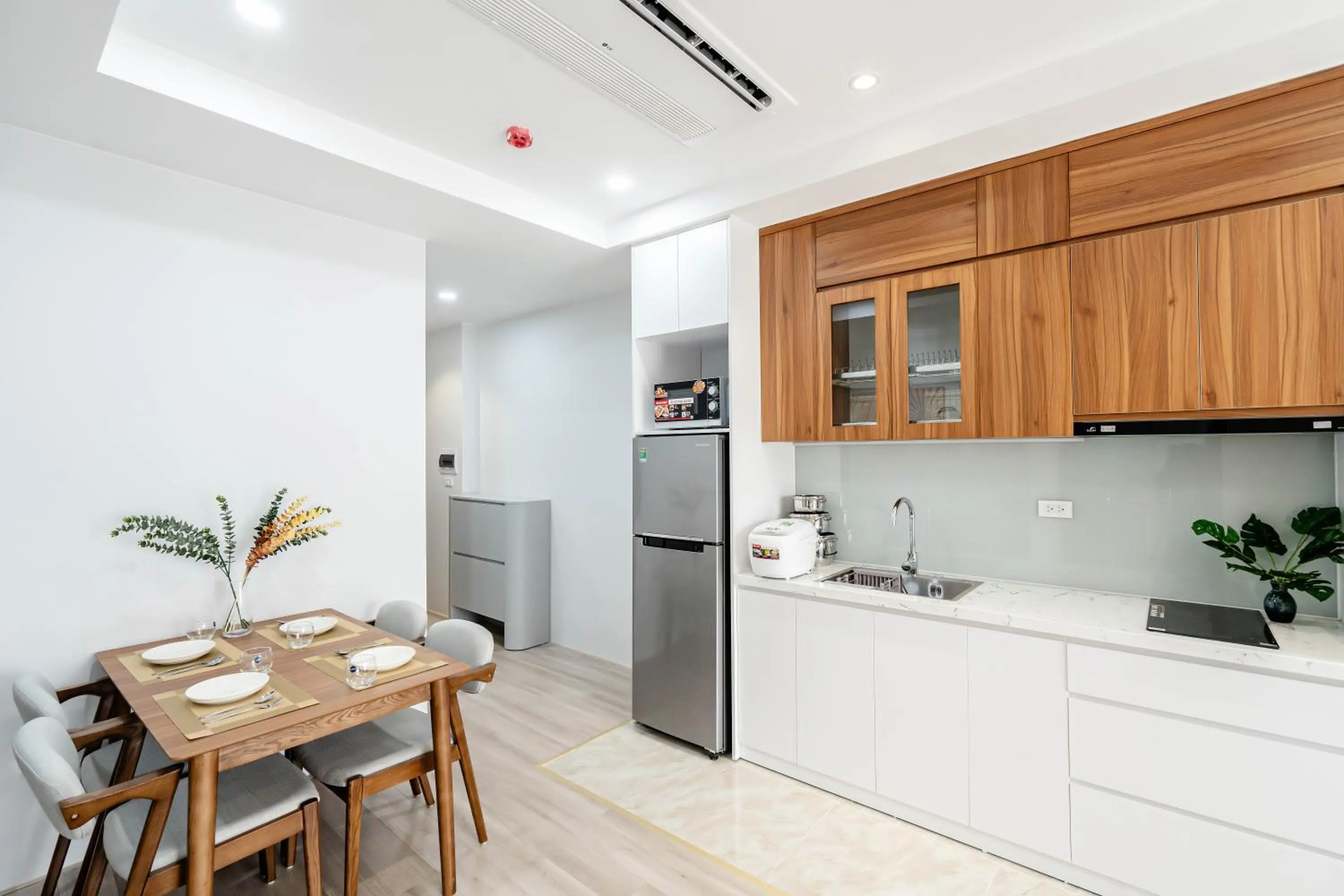Dining area in FLESTA Núi Trúc