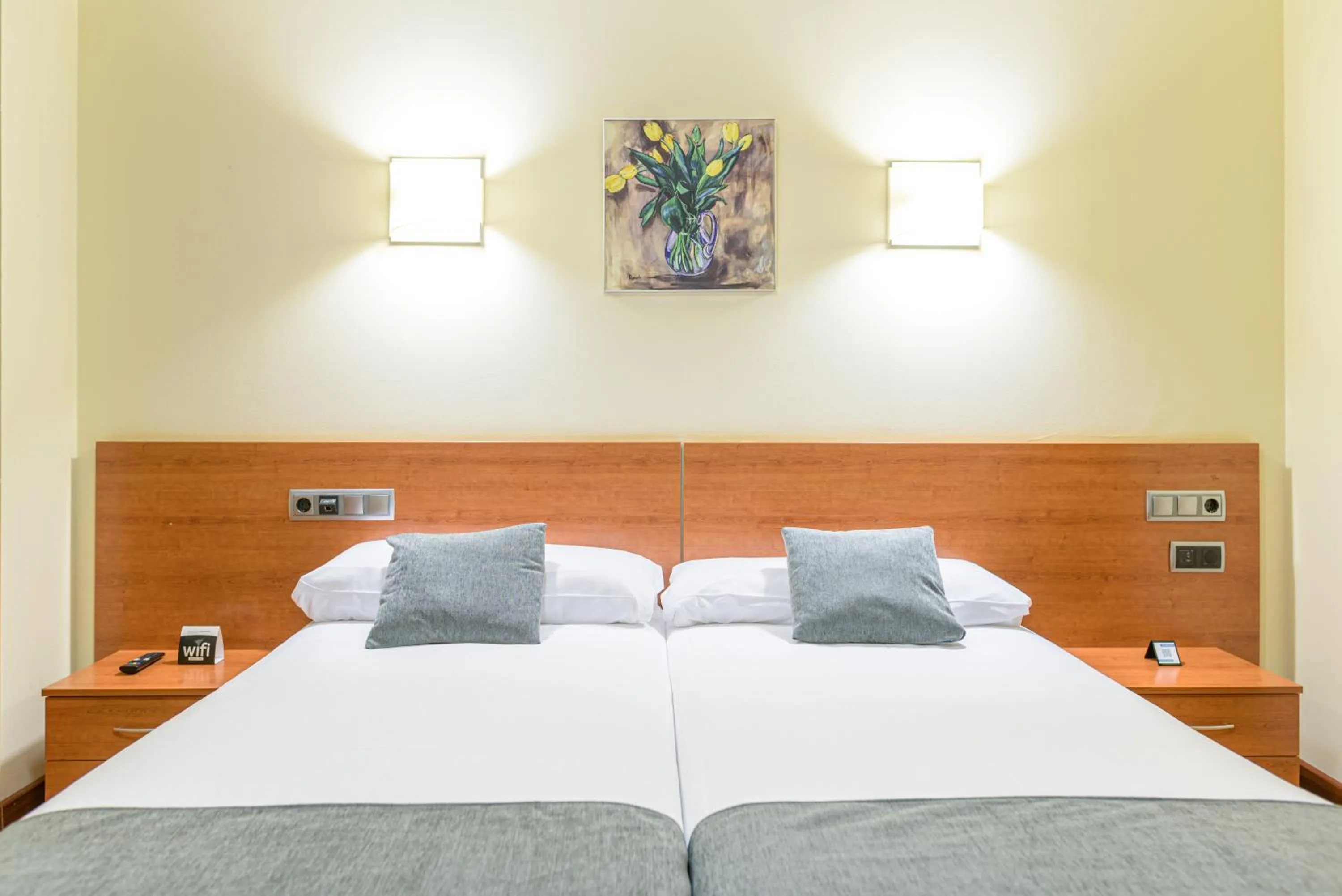 Bed in Alda Plaza Mayor Toro