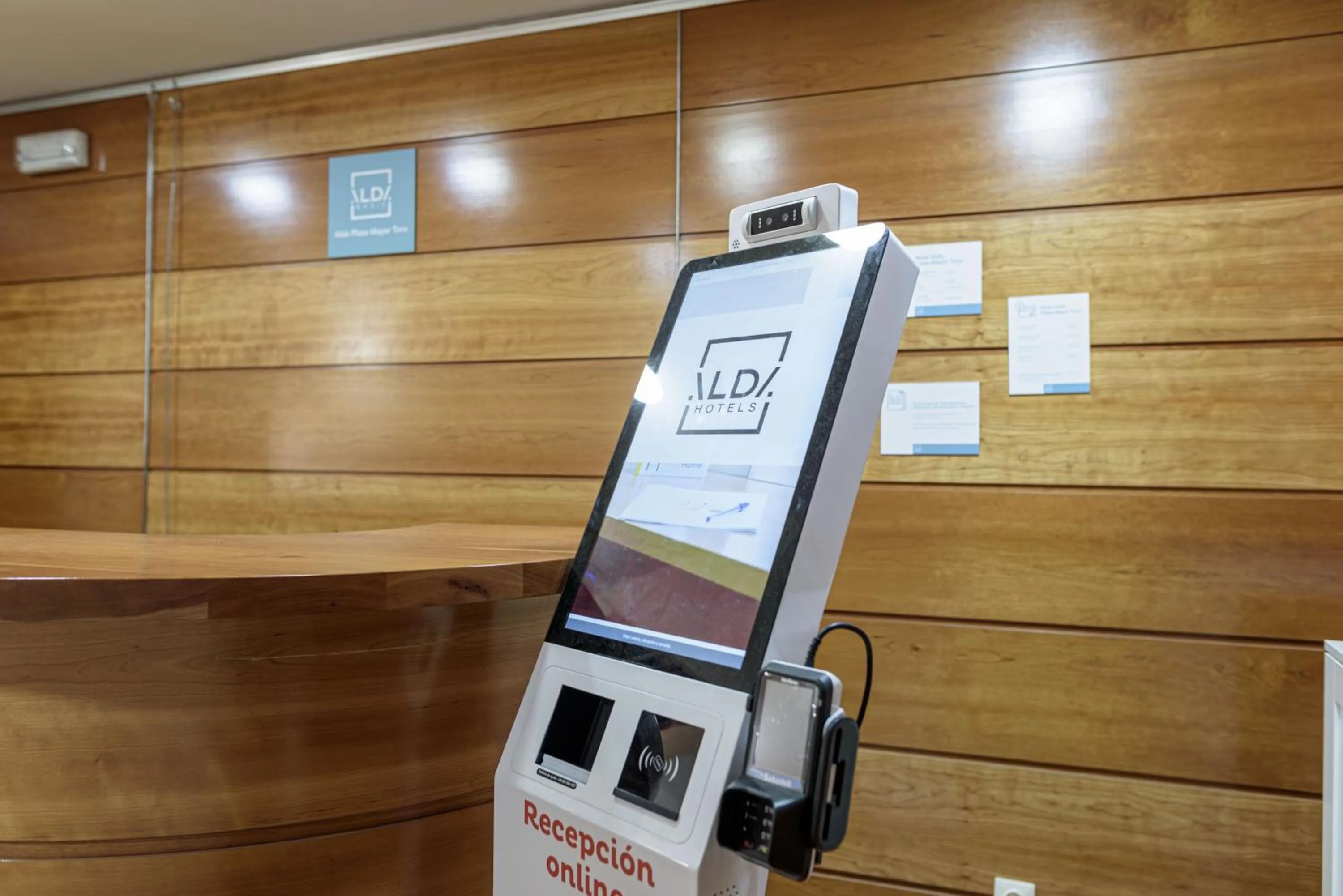 Lobby or reception in Alda Plaza Mayor Toro