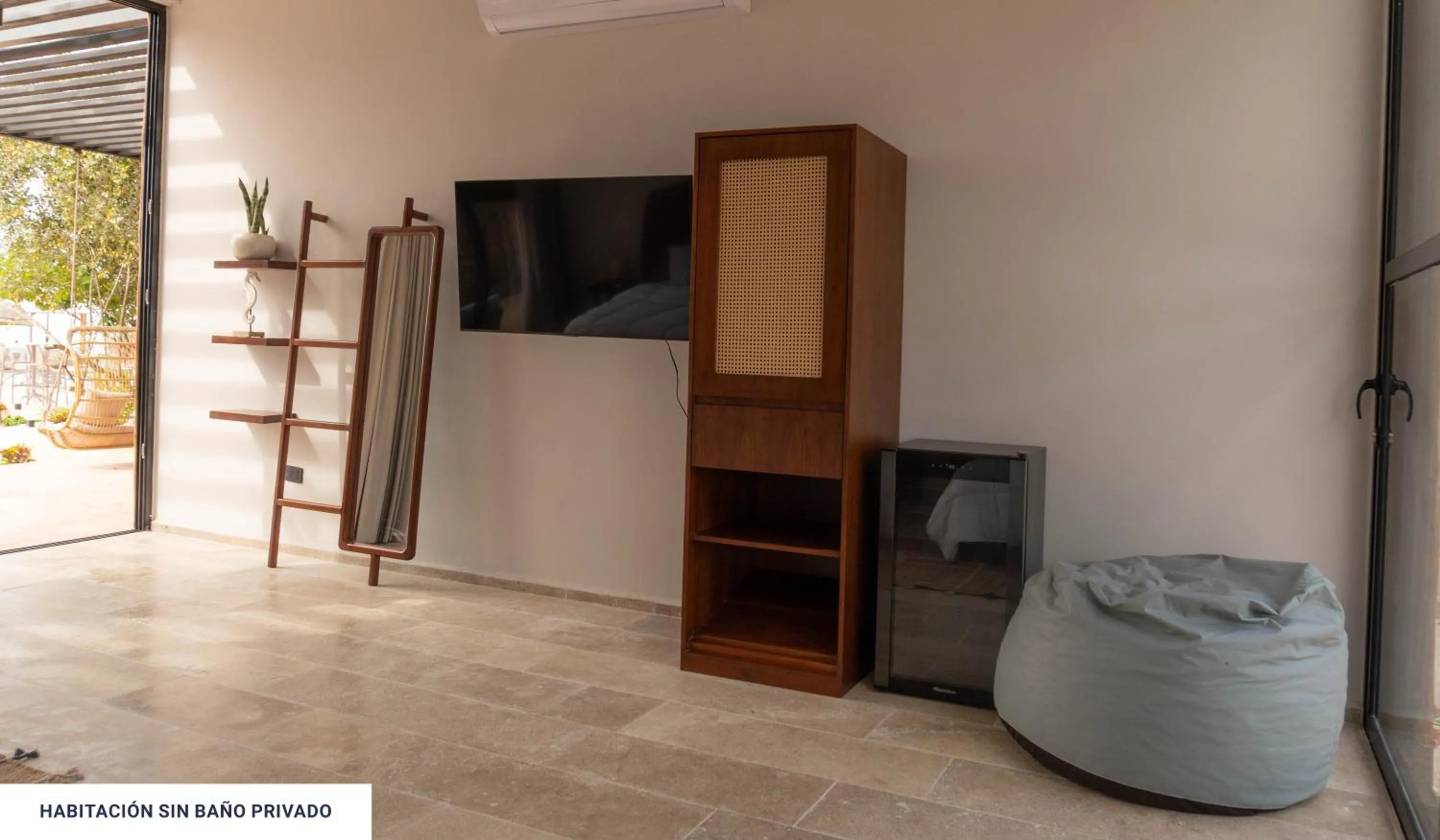 Communal lounge/ TV room in Totem Beach Club - Celestun