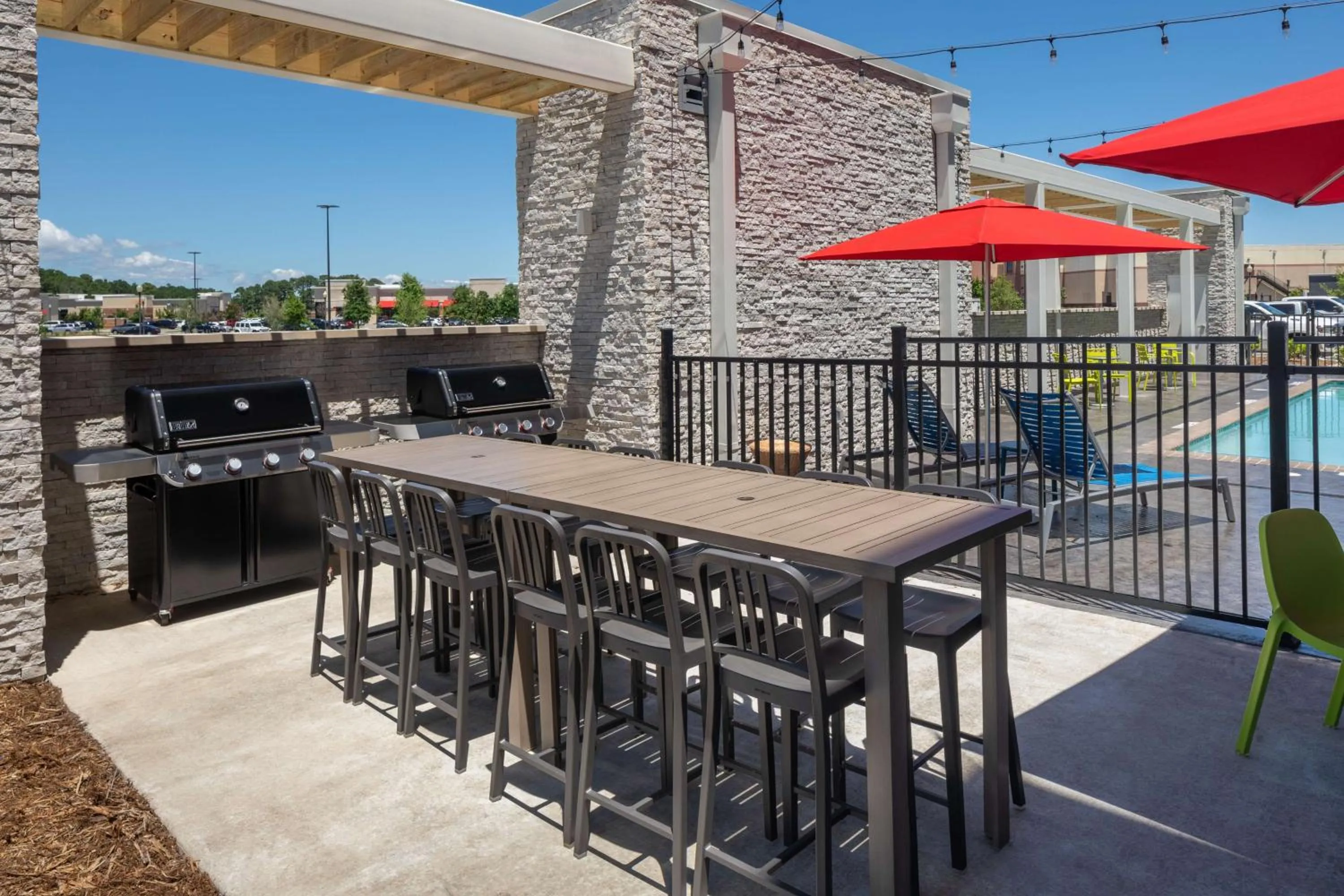 Patio in Home2 Suites By Hilton Wilmington Medical Park Downtown