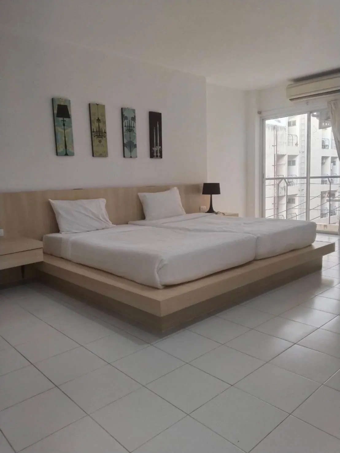 Twin Room with Balcony in Urban Patong Residence