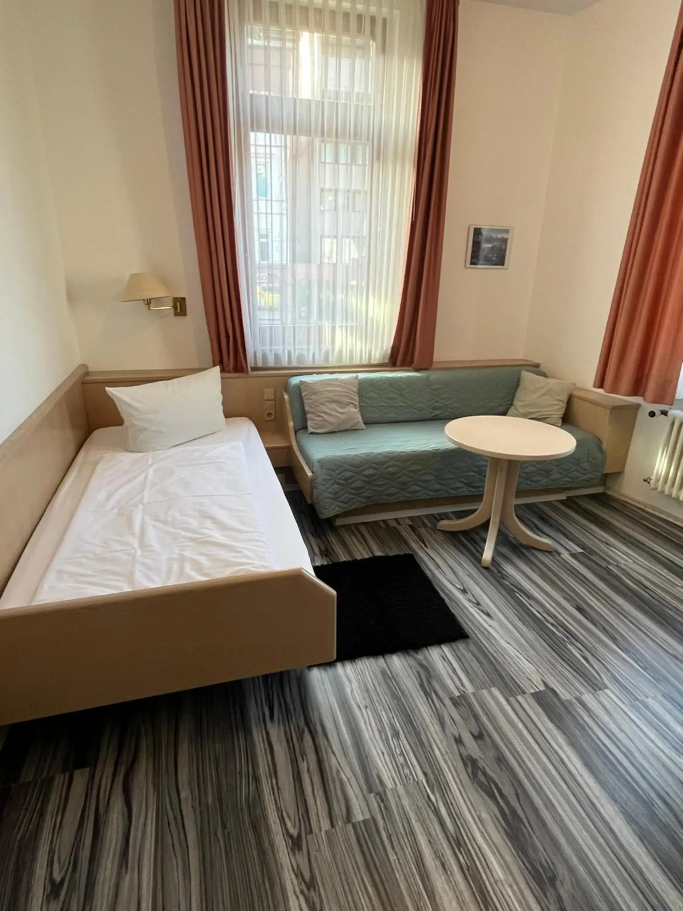 Superior Double Room in Hotel Sonne by Mastiff Superior Double Room in Hotel Sonne by Mastiff