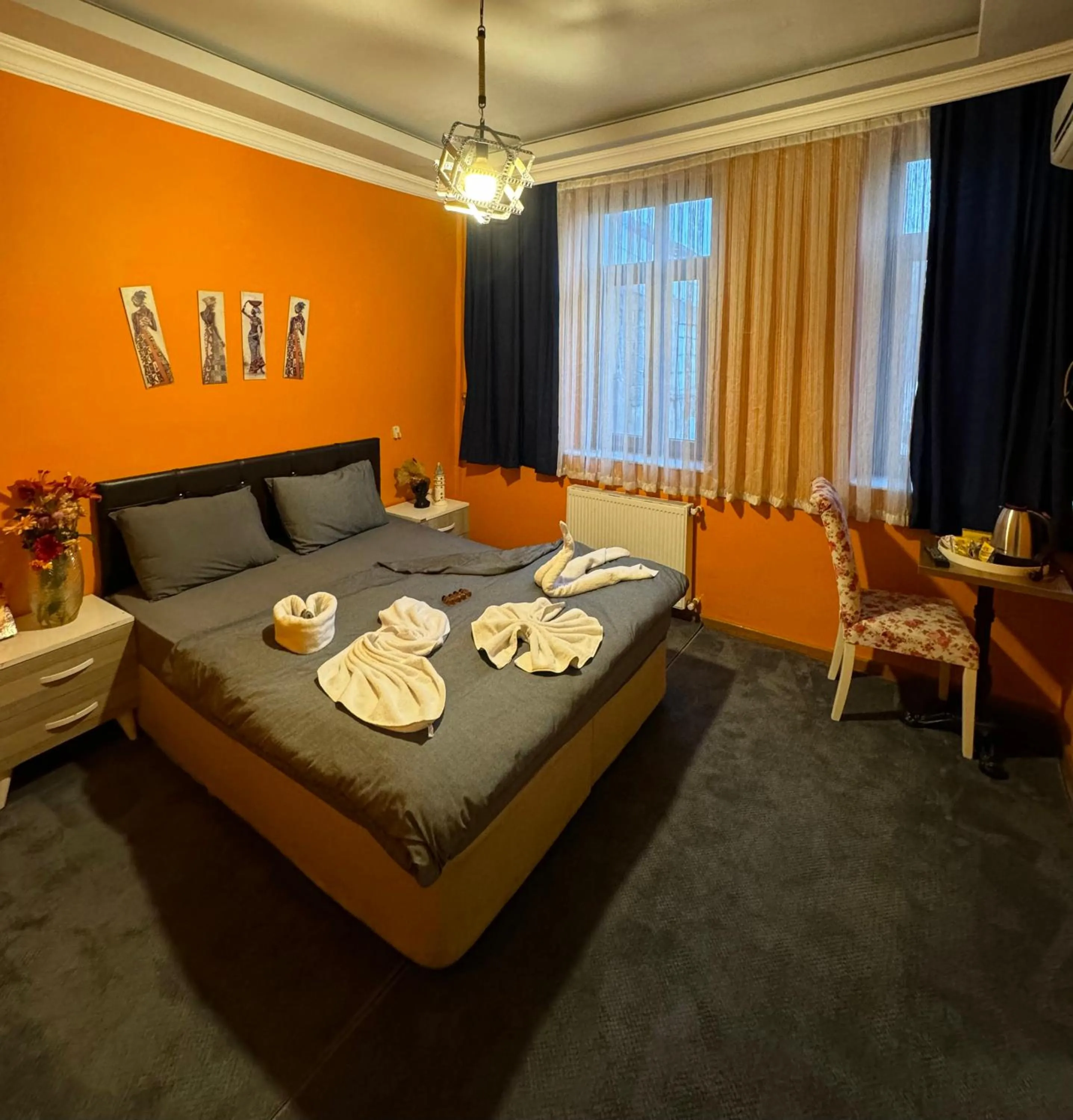 Bed in Taksim Pandora hotel