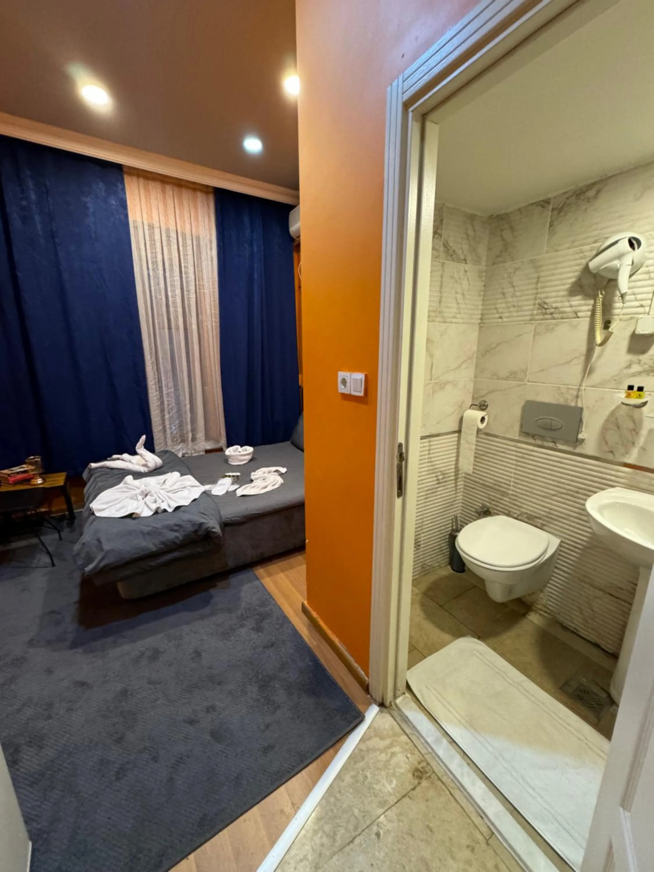 Bed in Taksim Pandora hotel