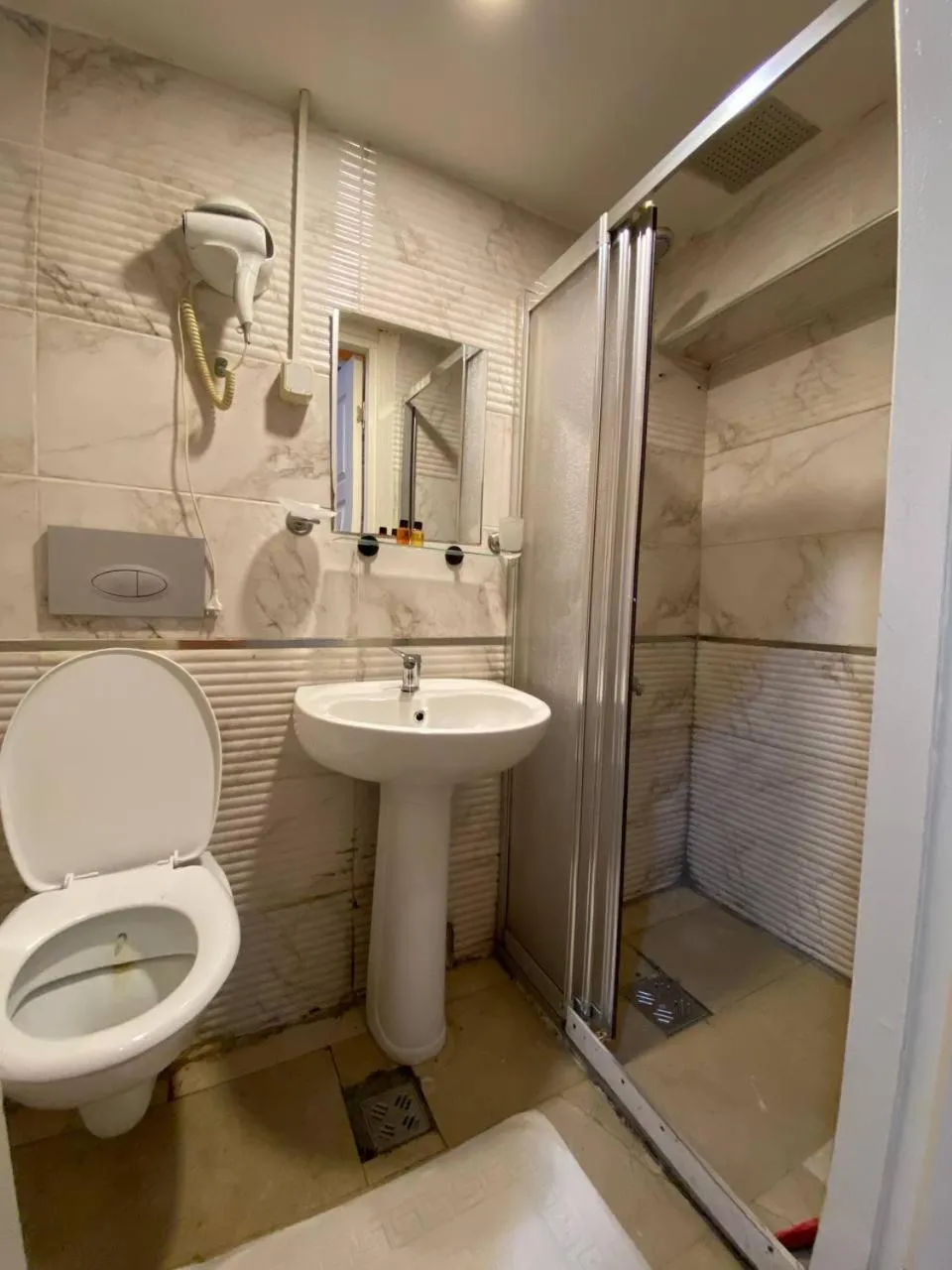 Shower in Taksim Pandora hotel