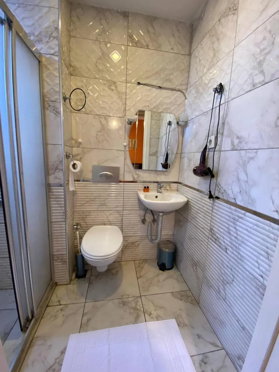 Shower in Taksim Pandora hotel