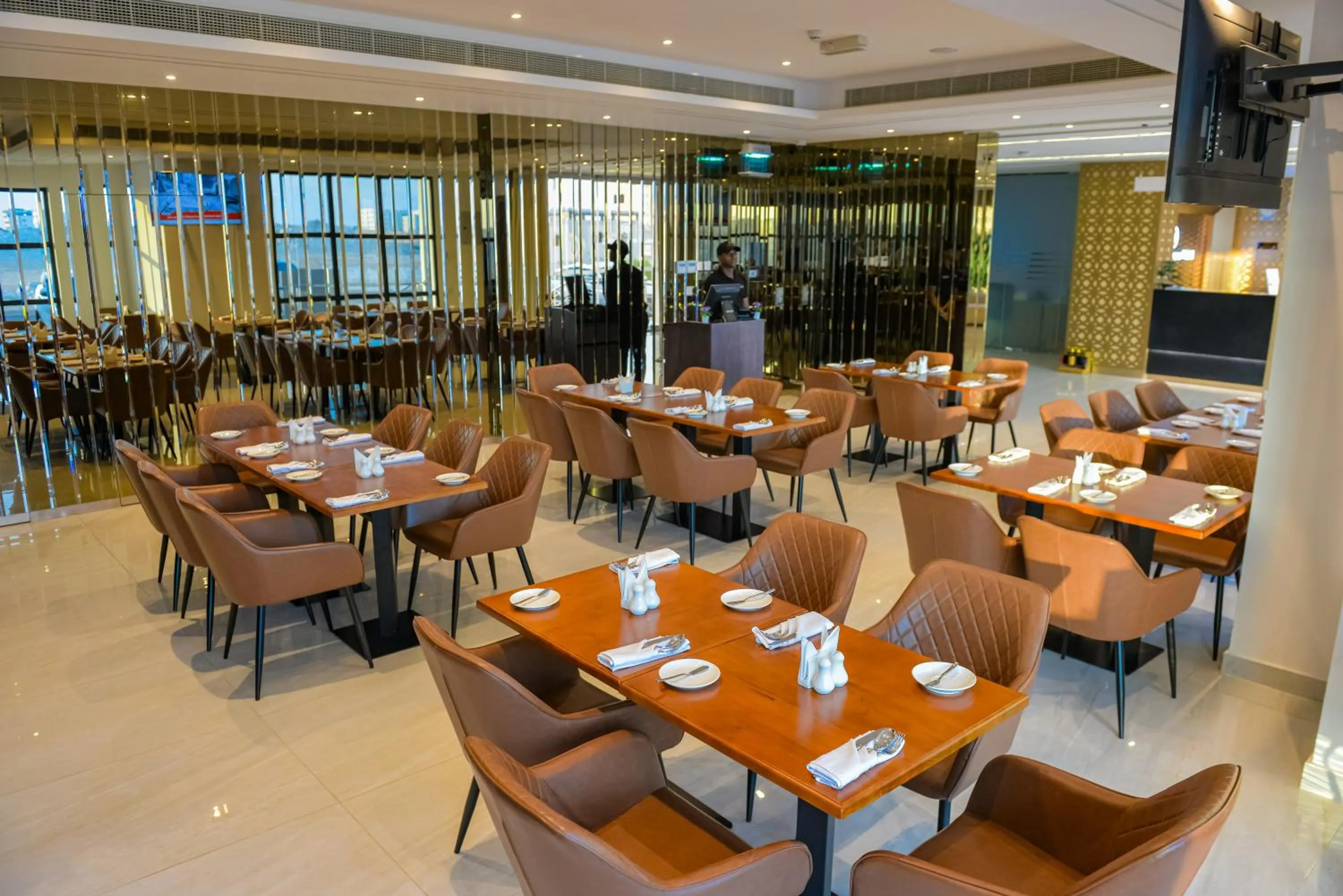 Restaurant/places to eat in Duqm Express Hotel