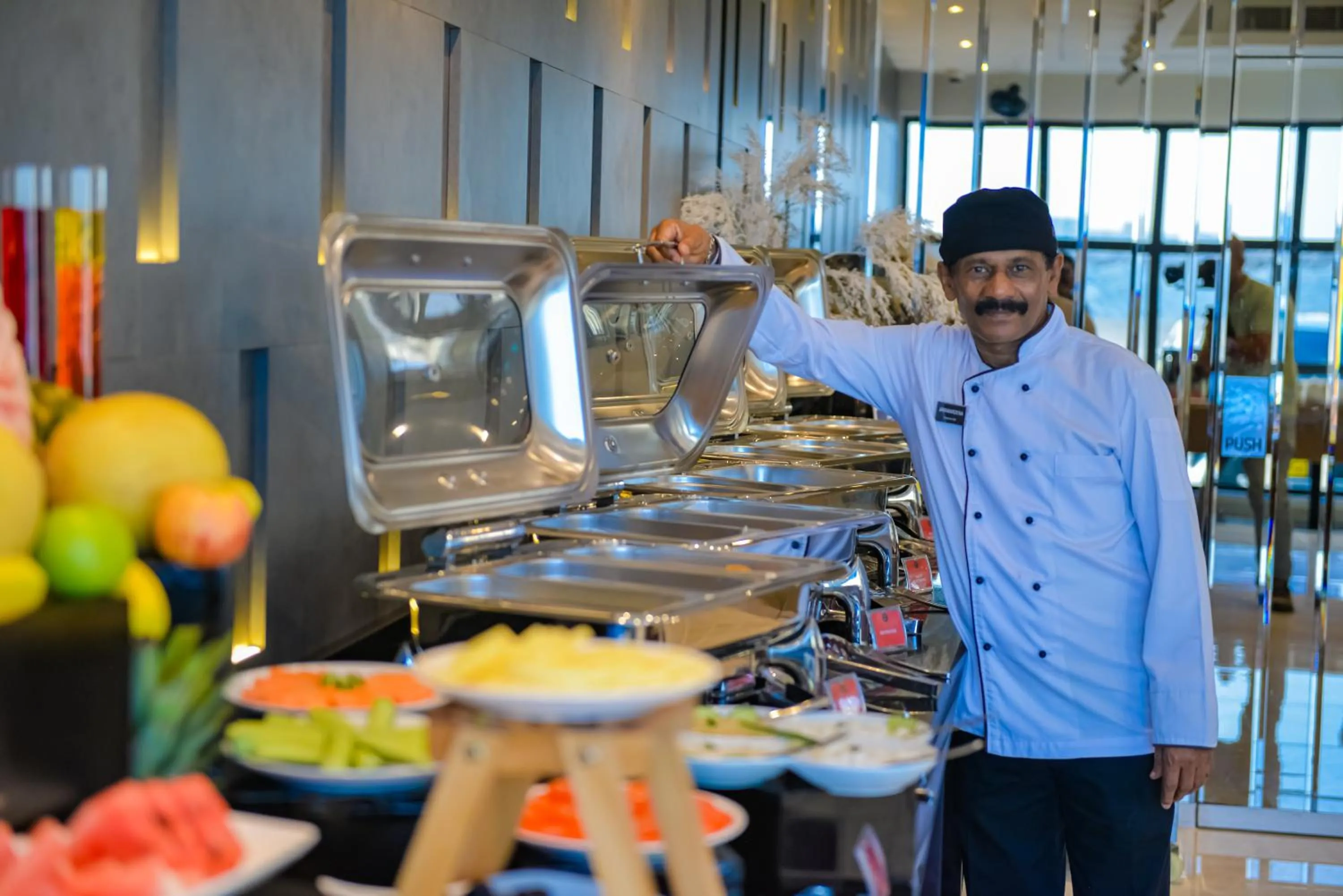 Restaurant/places to eat in Duqm Express Hotel