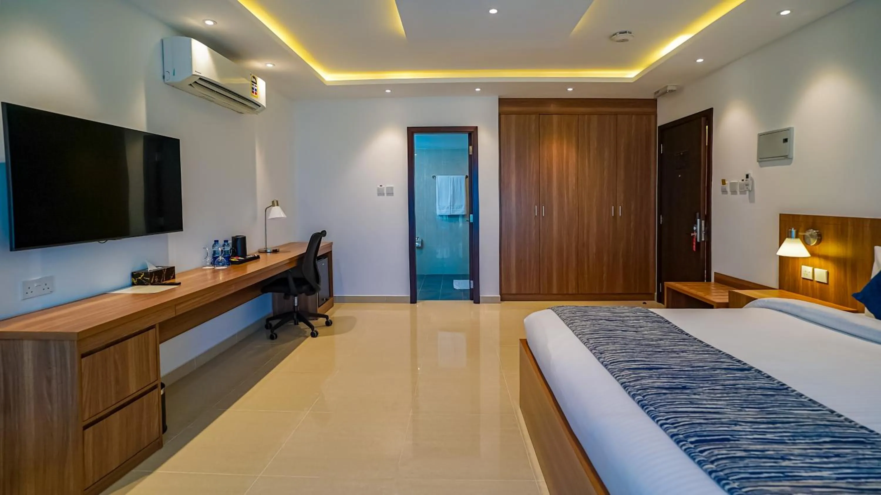 Bedroom, Bed in Duqm Express Hotel