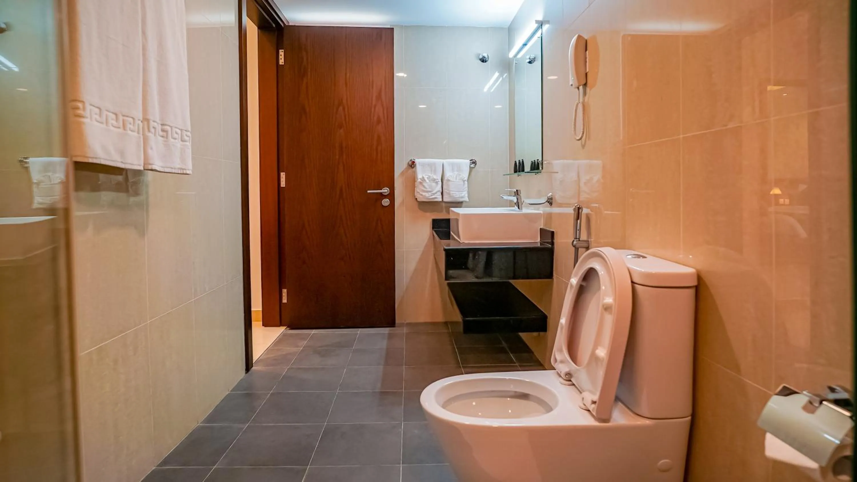 Bathroom in Duqm Express Hotel