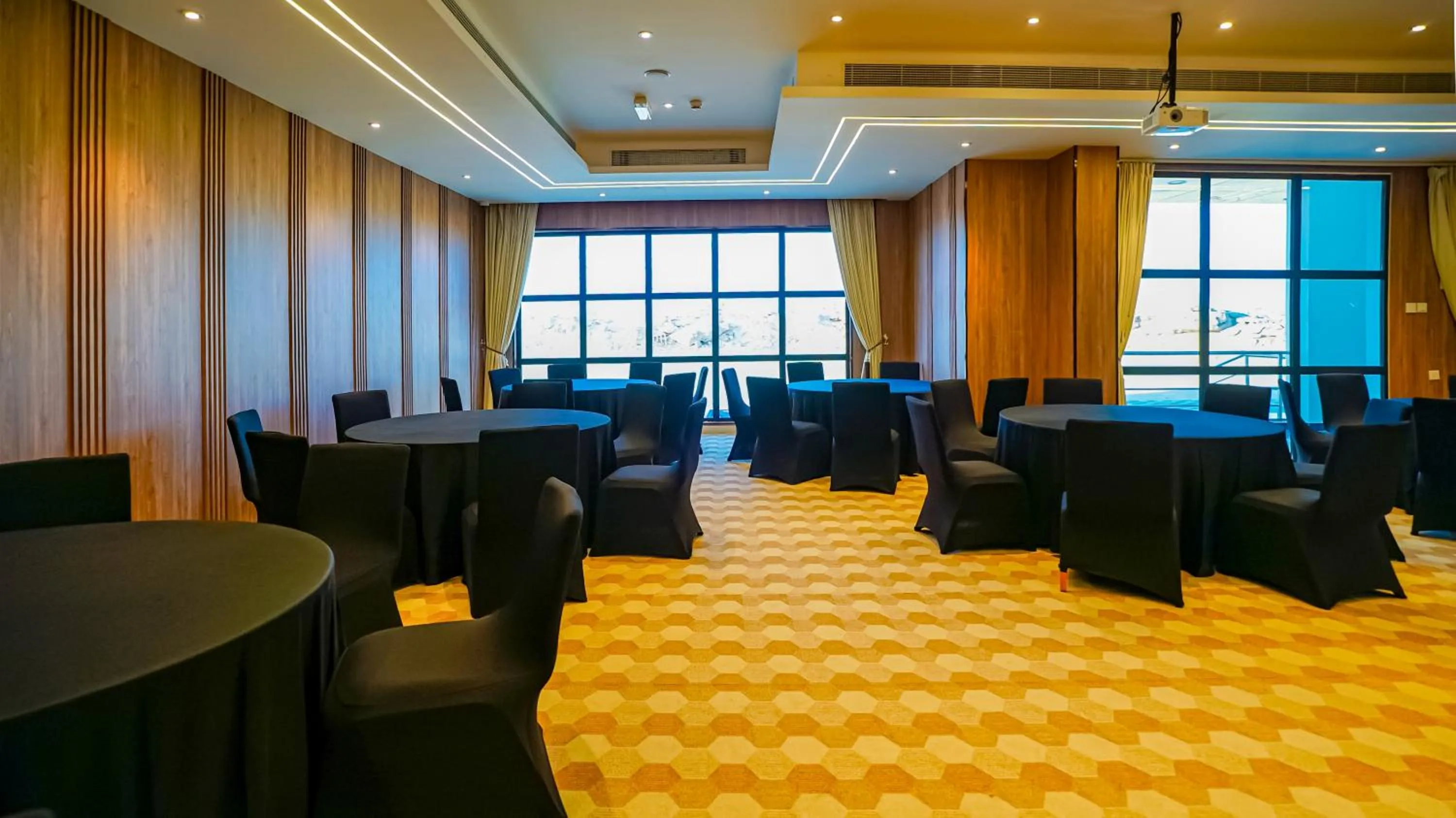 Banquet/Function facilities in Duqm Express Hotel