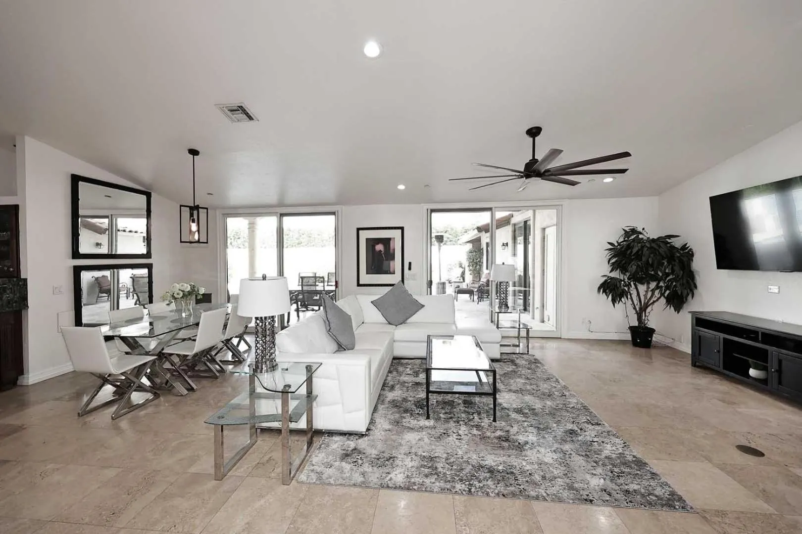 Private Executive Home, Pet Friendly, Walkable
