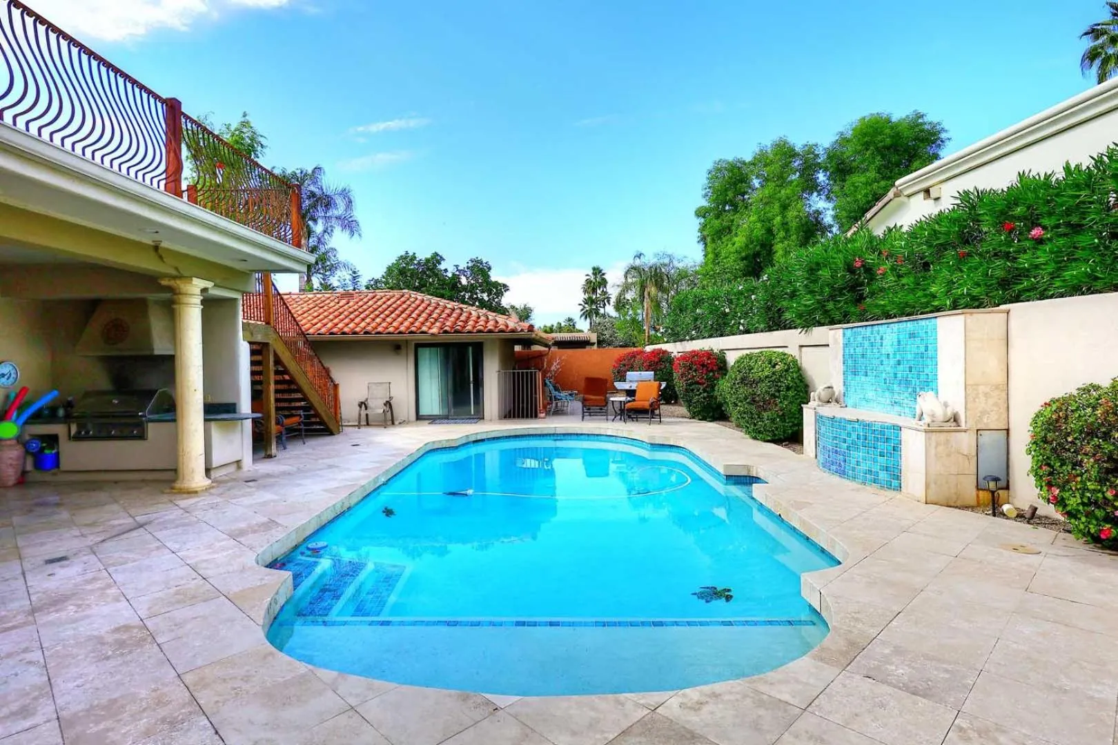 Private Executive Home, Pet Friendly, Walkable