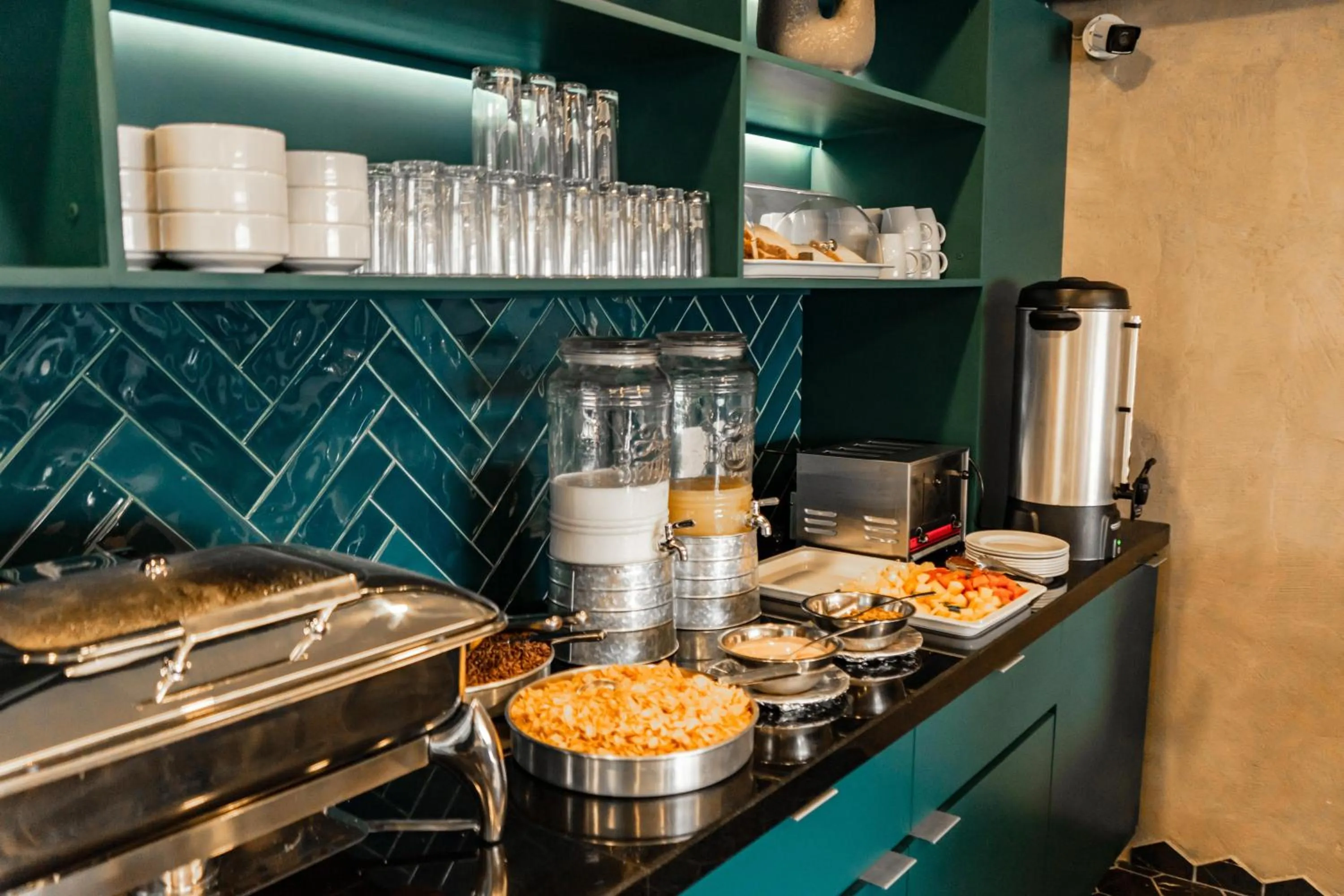 Breakfast in Vista Express Guadalajara Expo SureStay Collection by BW