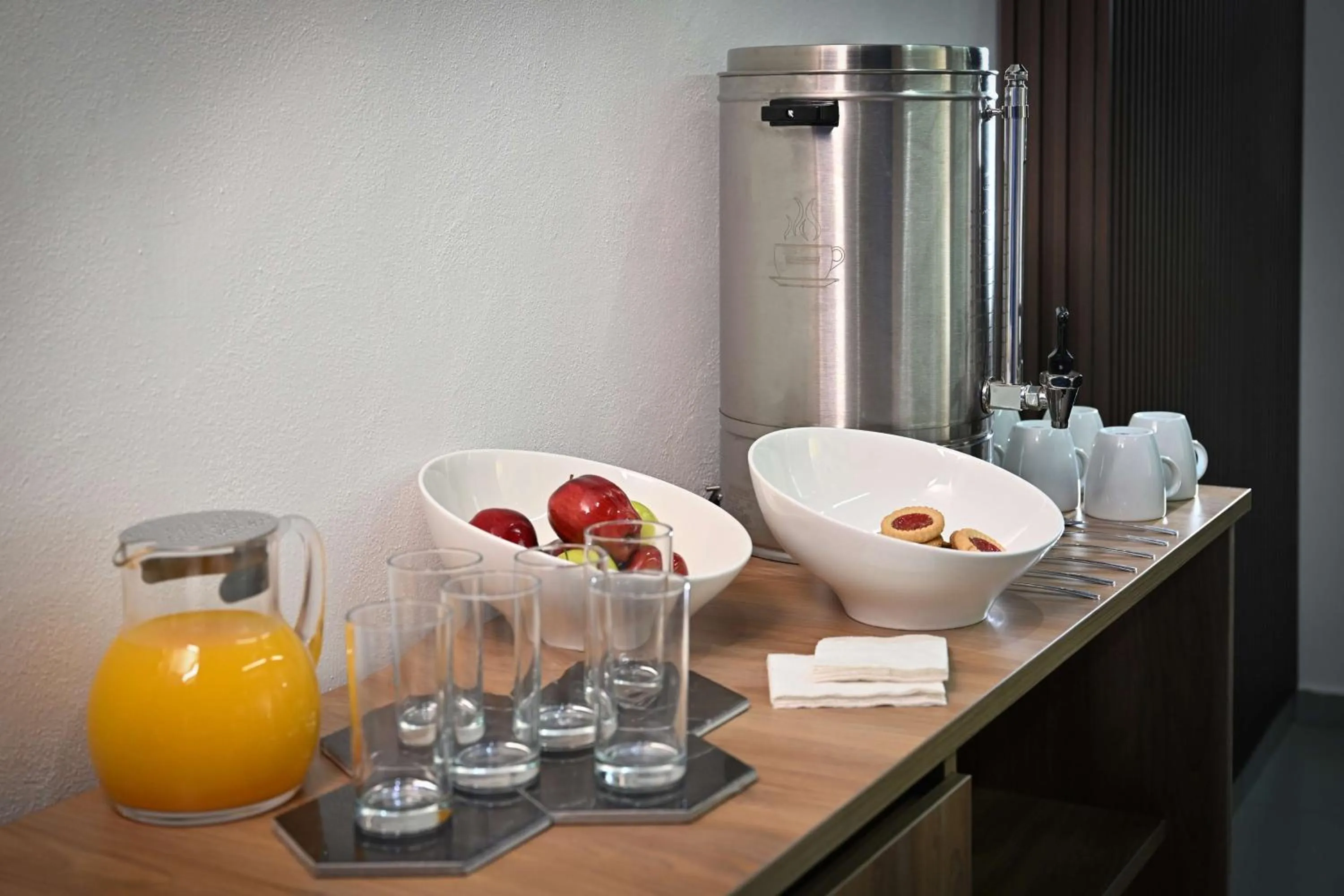 Meeting/conference room in Vista Express Guadalajara Expo SureStay Collection by BW