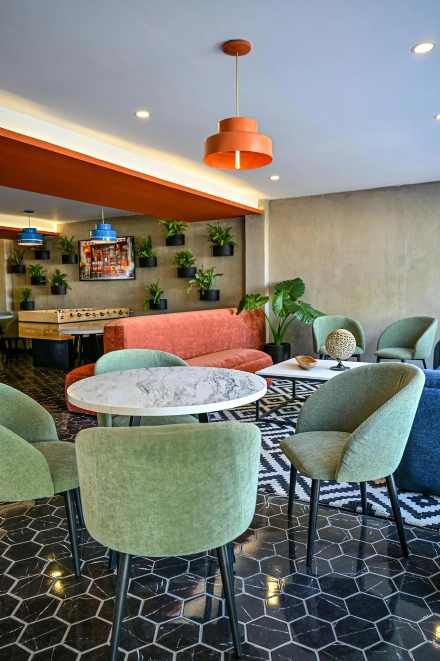 Restaurant/places to eat in Vista Express Guadalajara Expo SureStay Collection by BW