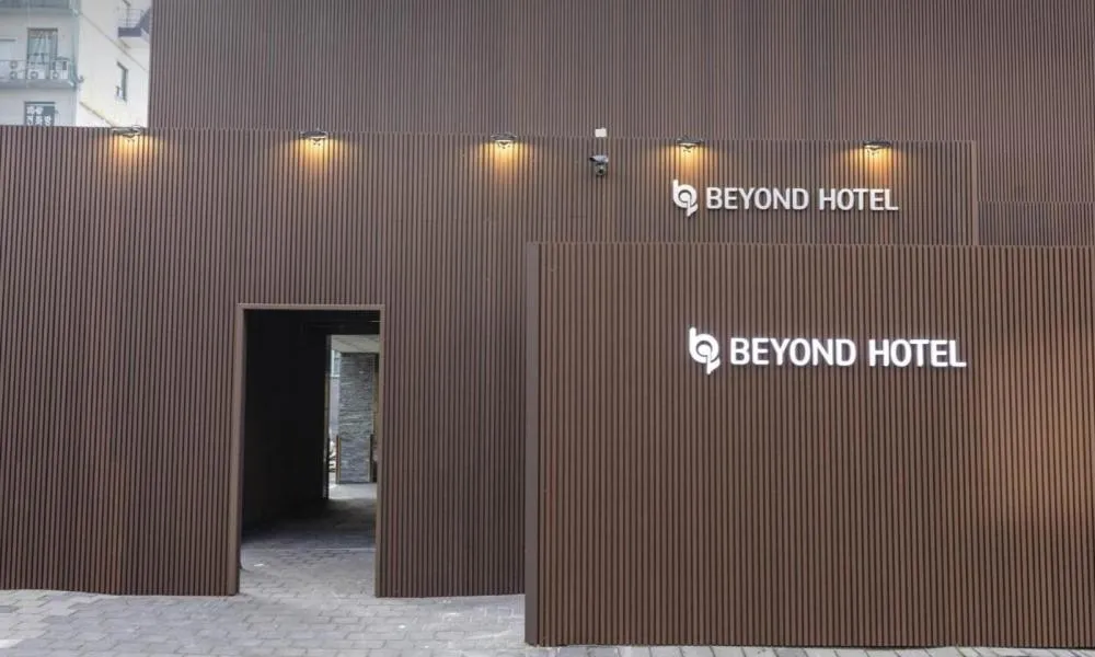 Logo/Certificate/Sign in Beyond Hotel