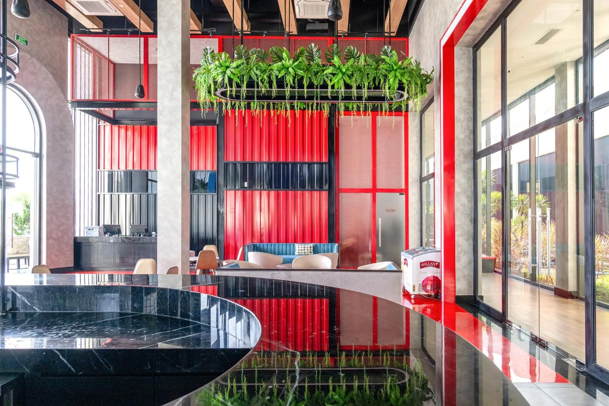 Lounge or bar in K-Town Resort Phan Thiet