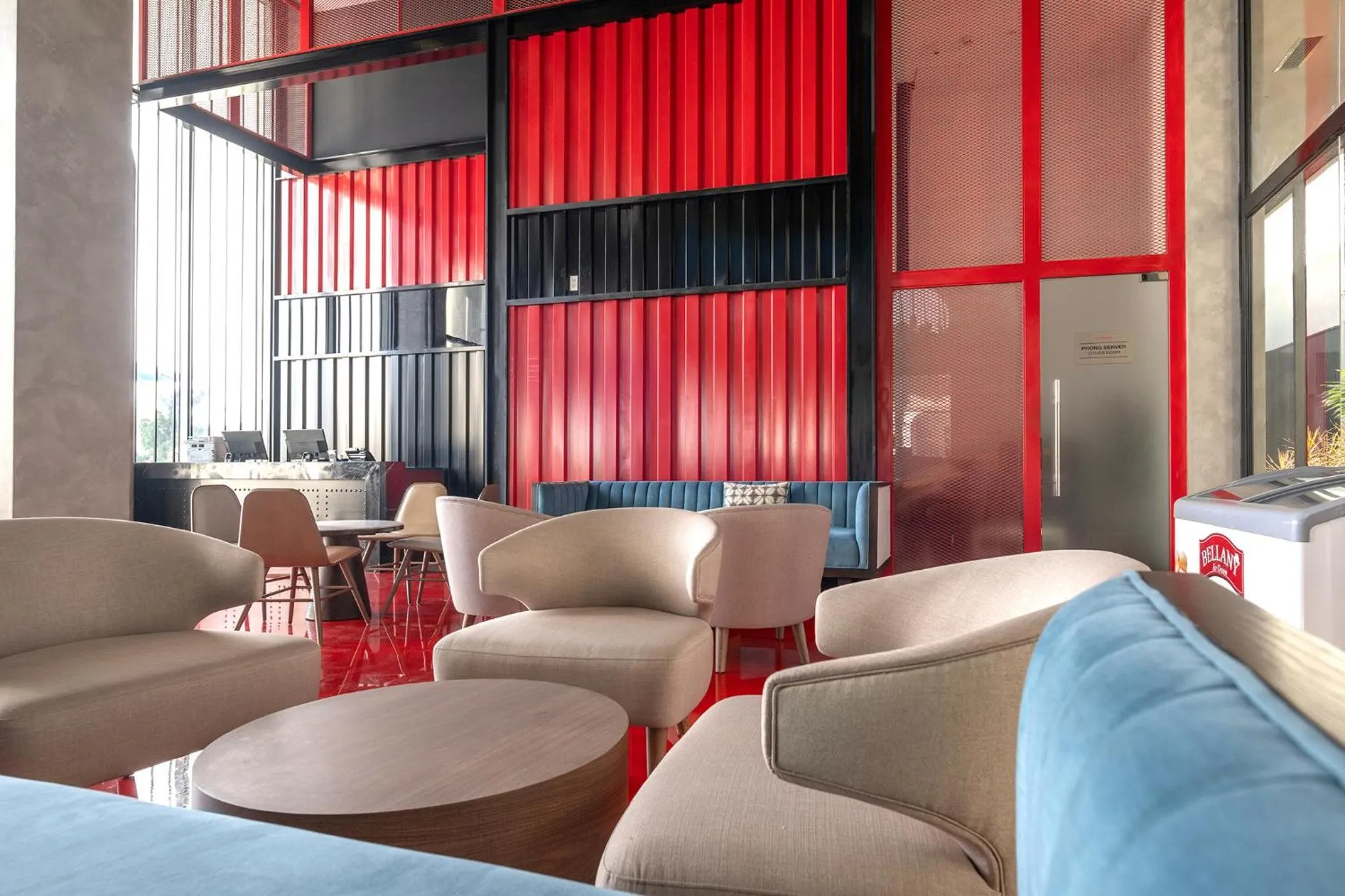 Lounge or bar in K-Town Resort Phan Thiet