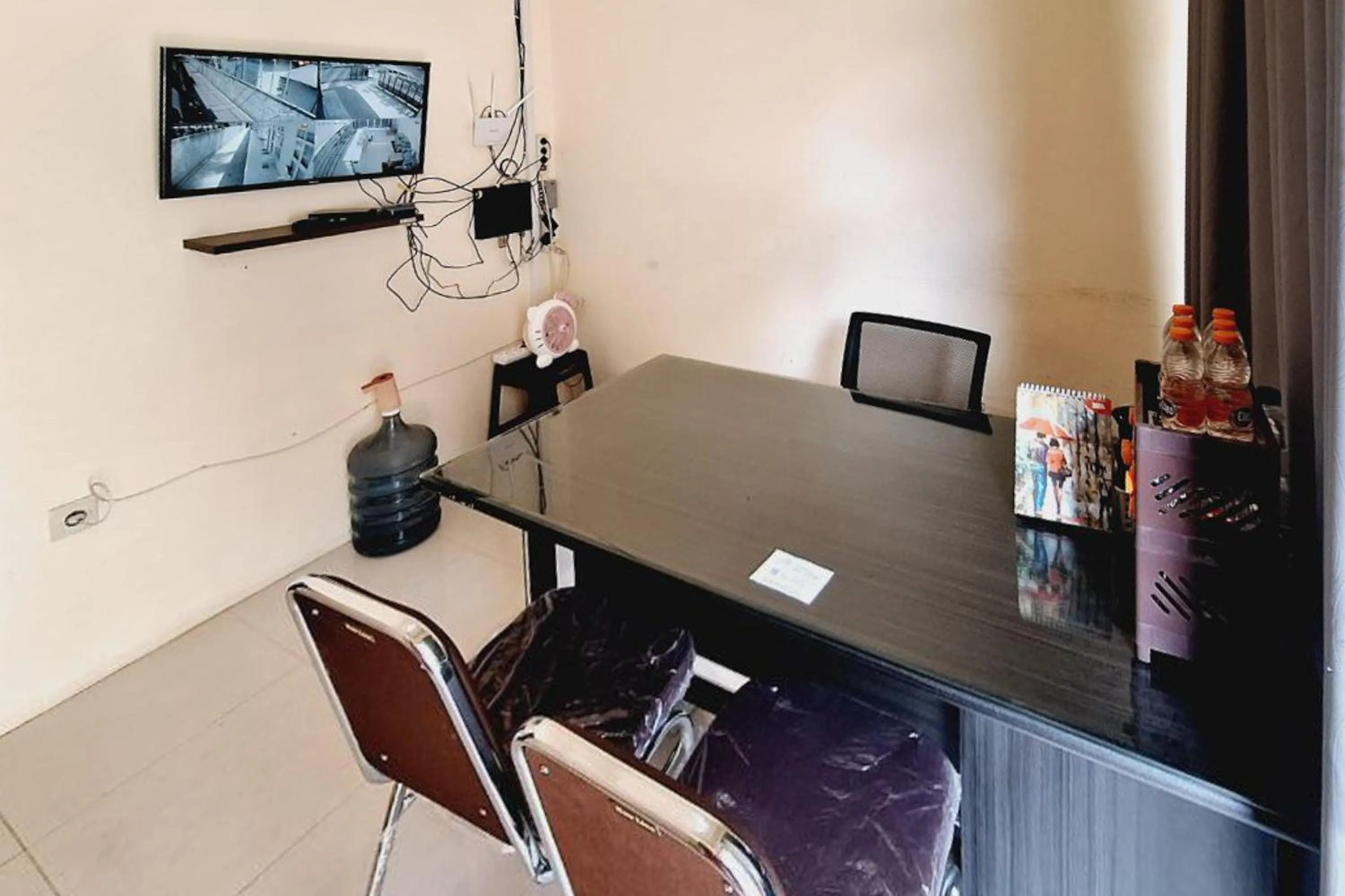 Lobby or reception in Ayani Guest House RedPartner