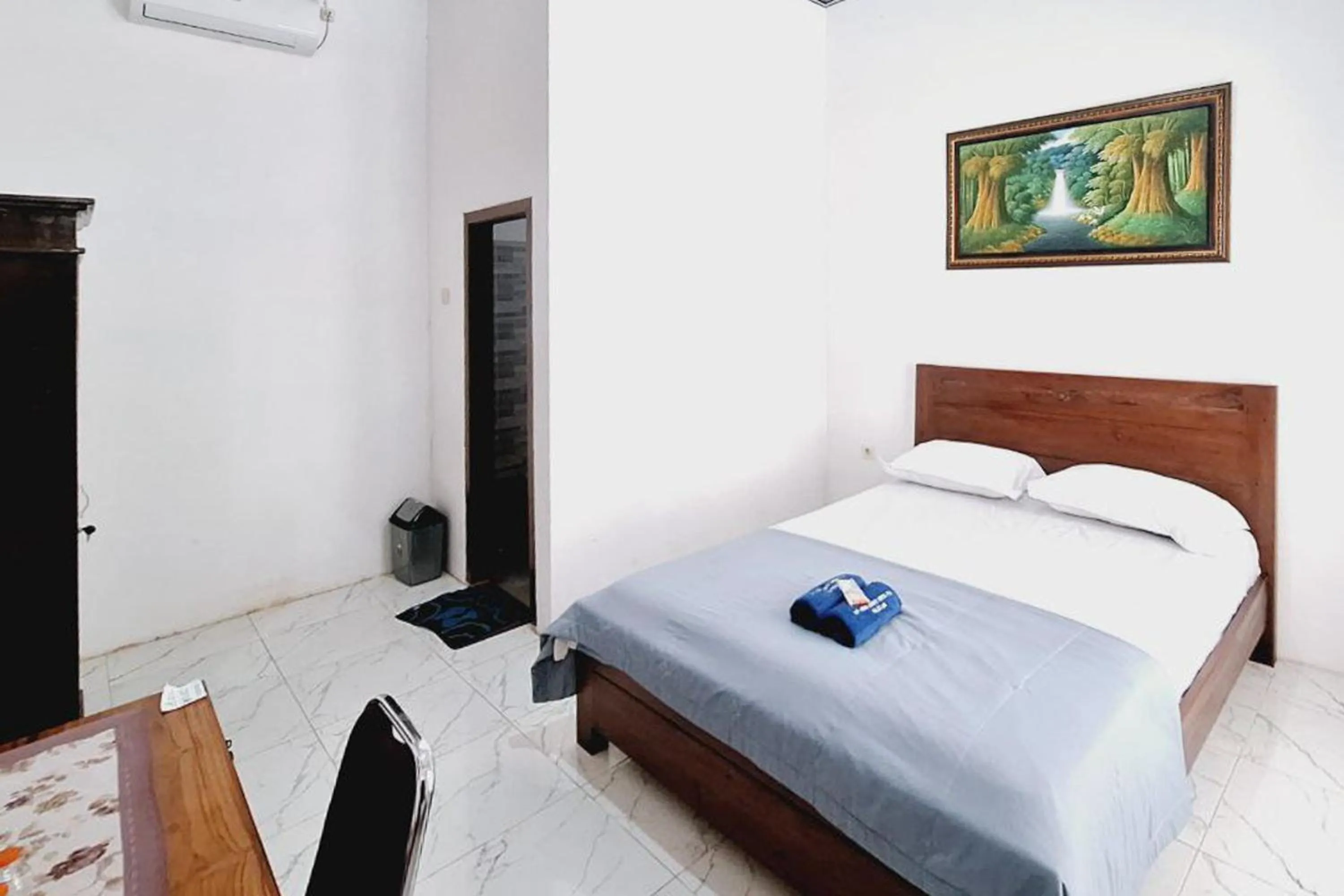 Bedroom, Bed in Ayani Guest House RedPartner