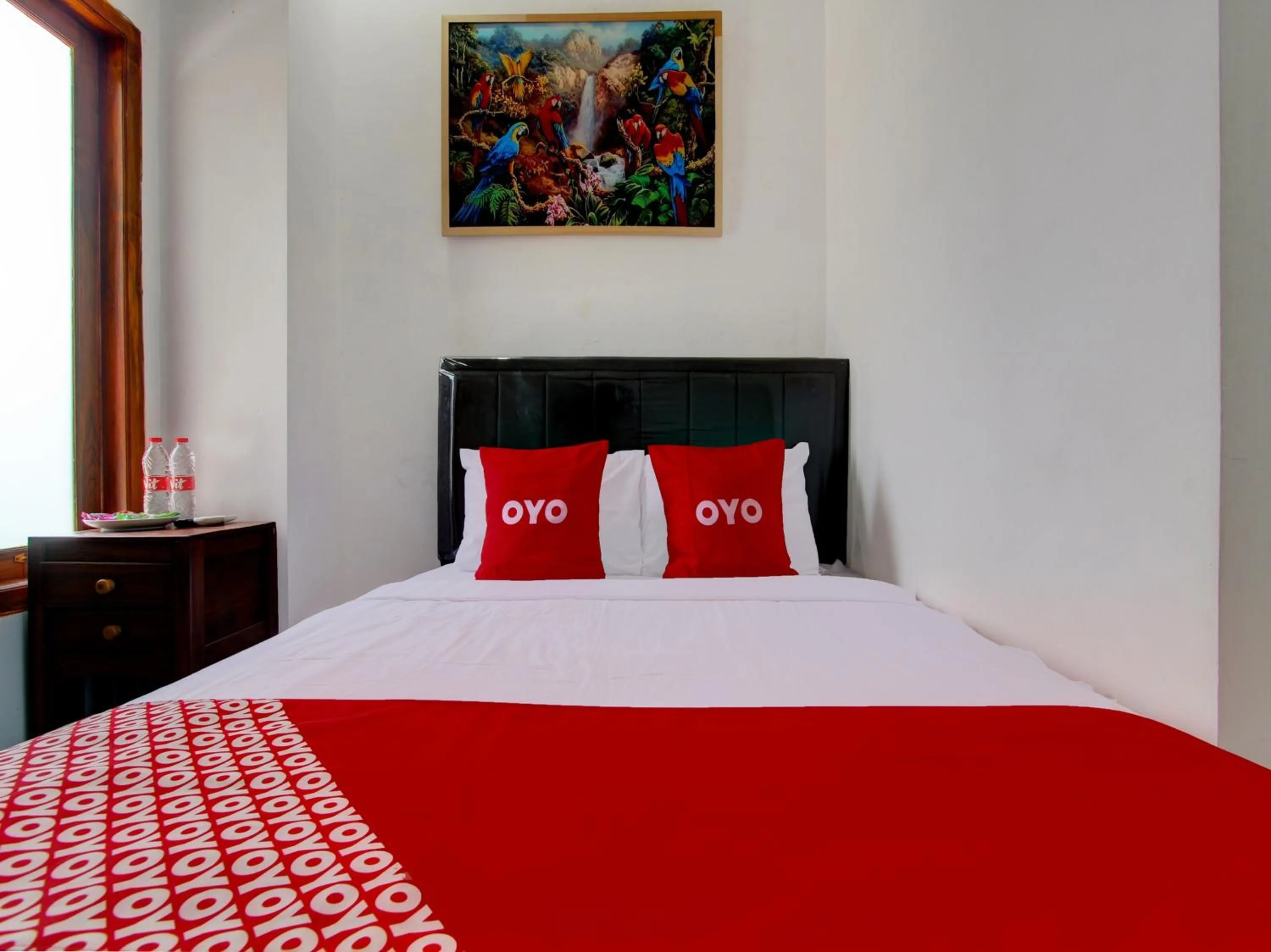 Bedroom in OYO 93188 Soren Hotel And Coffee