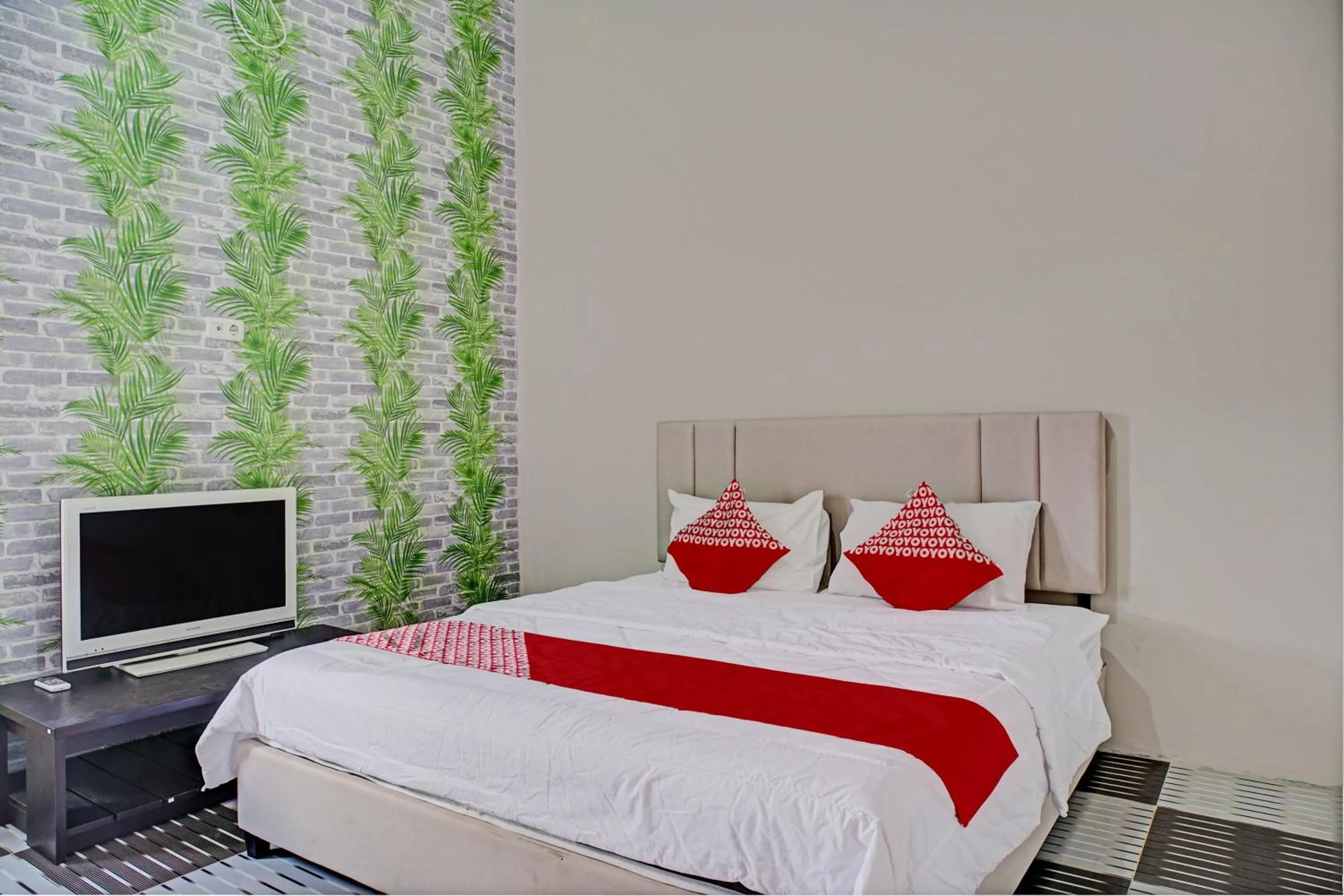 Bedroom, Bed in Hotel O Sartika Gh Syariah