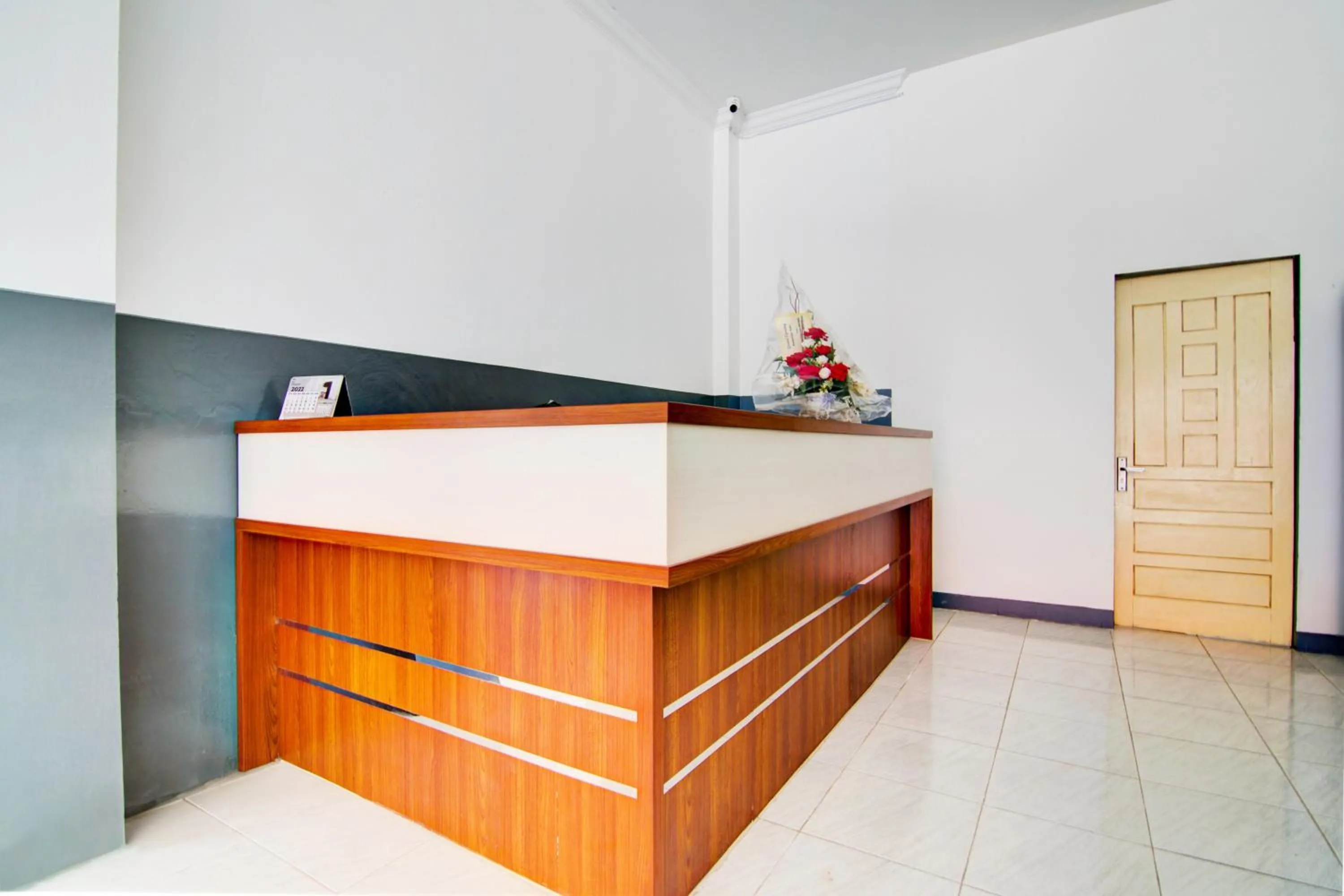 Lobby or reception in Hotel O Sartika Gh Syariah