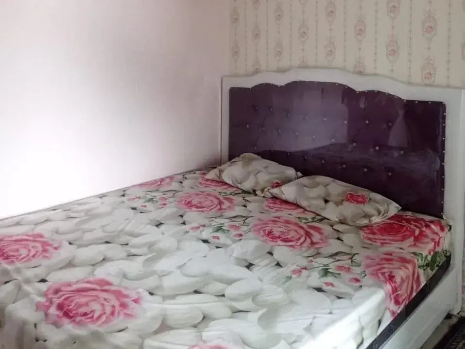 Standard Double Room in Hotel O Andesta Guest House SyariahNearAgrowisata Sungai Pinang Agro Nadin Standard Double Room in Hotel O Andesta Guest House SyariahNearAgrowisata Sungai Pinang Agro Nadin